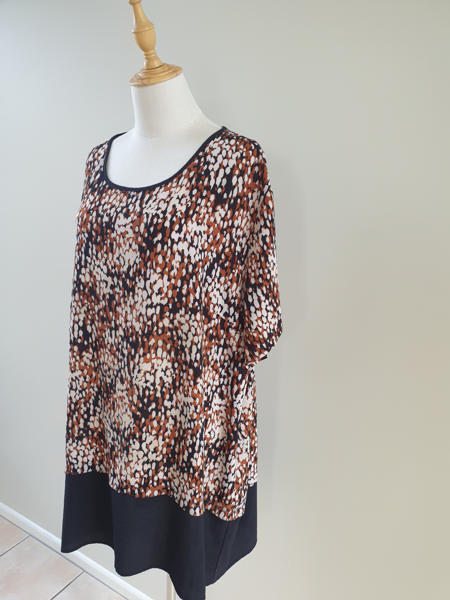 Merric Tunic Top size 20, image 2