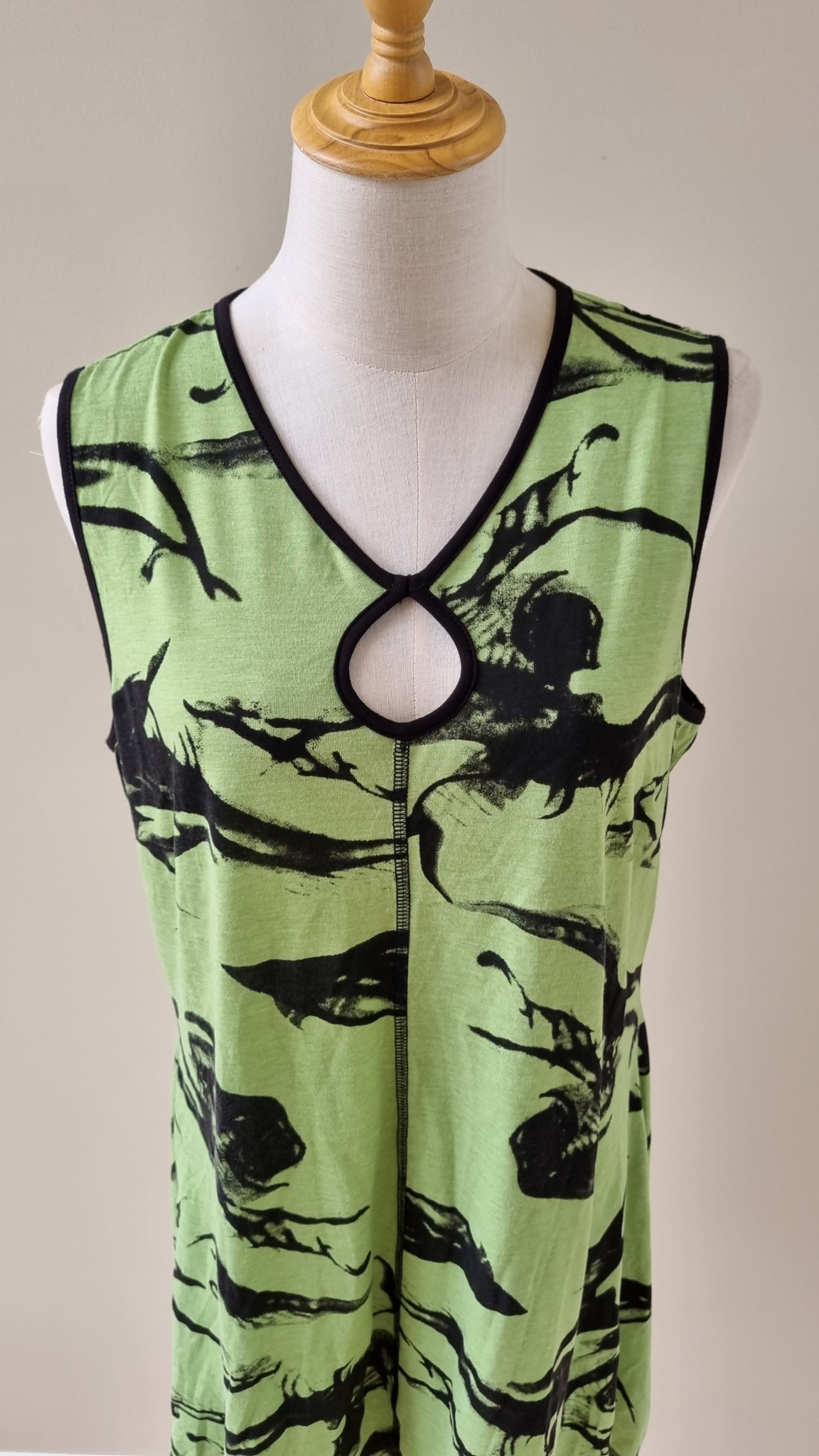 Taking Shape Tunic Top size XS / 14, image 3