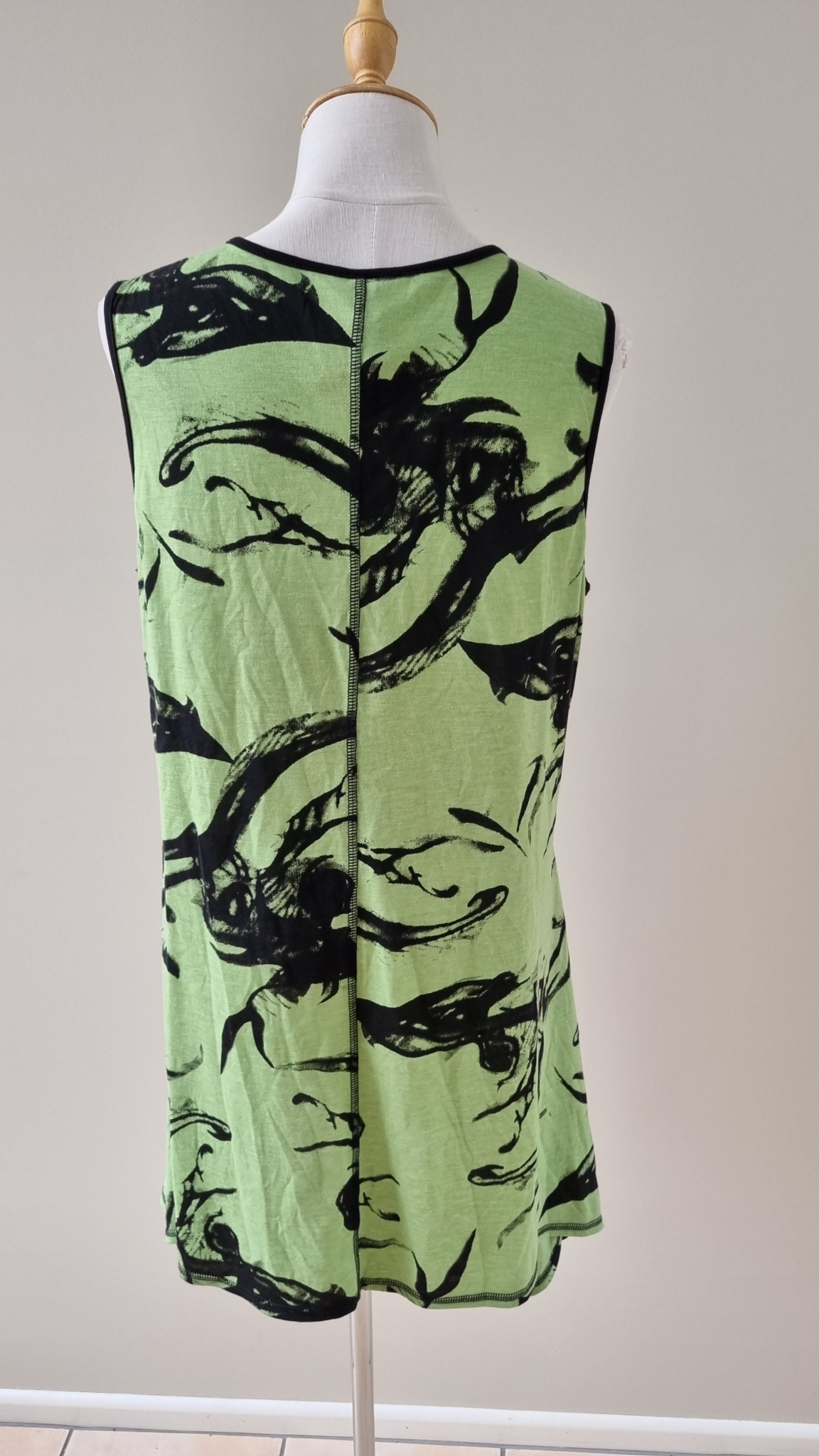 Taking Shape Tunic Top size XS / 14, image 5