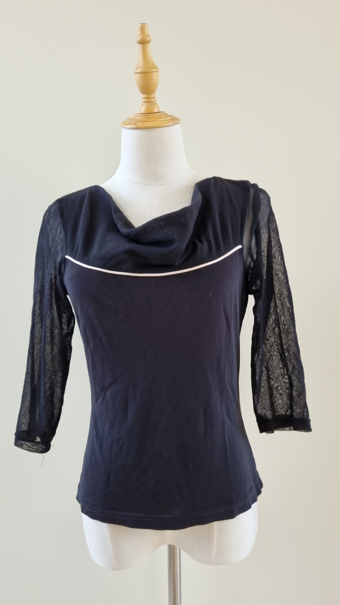 Judith Malcolm Black Top size 10