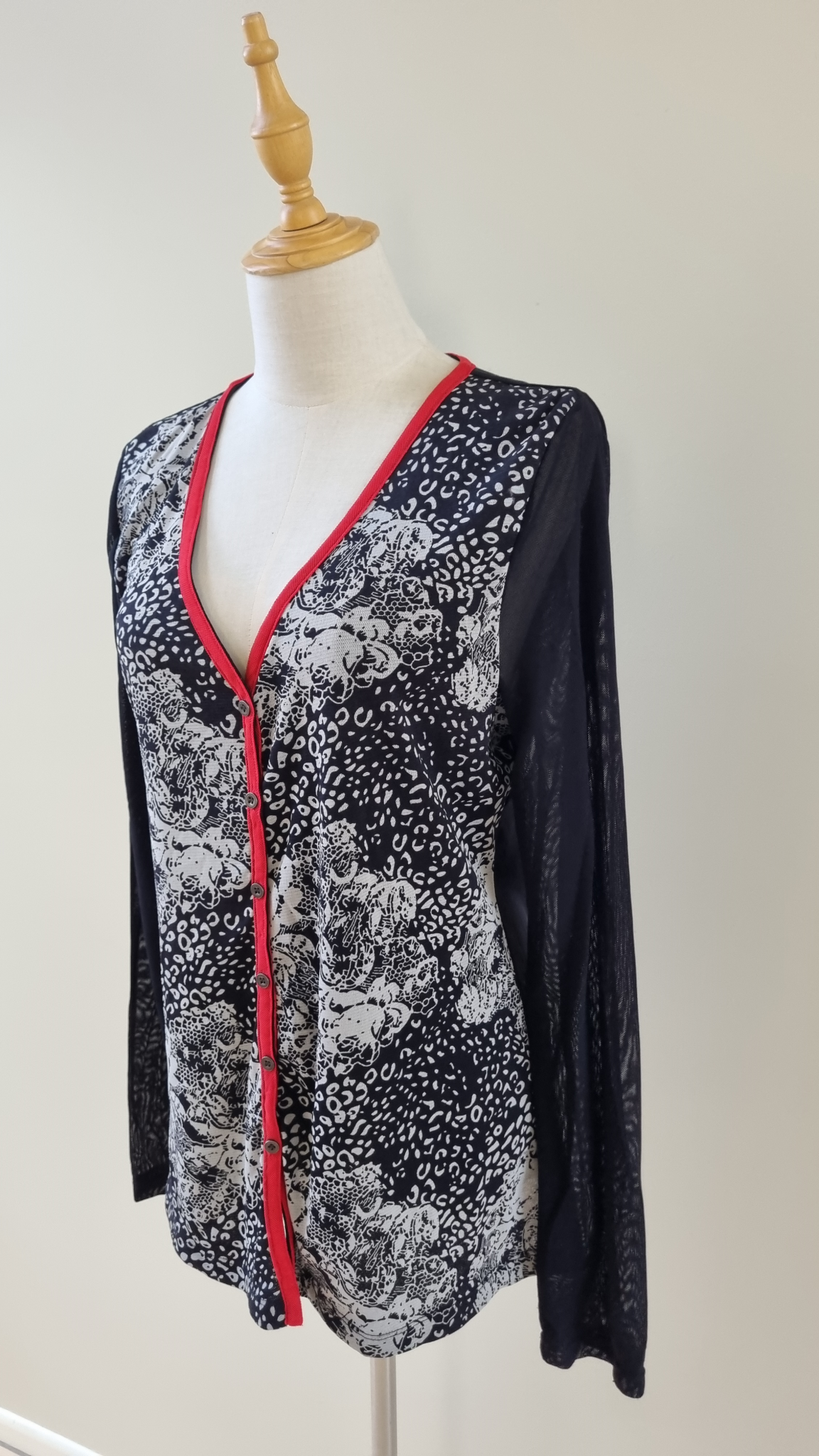 Foil Cardigan size XL, image 2