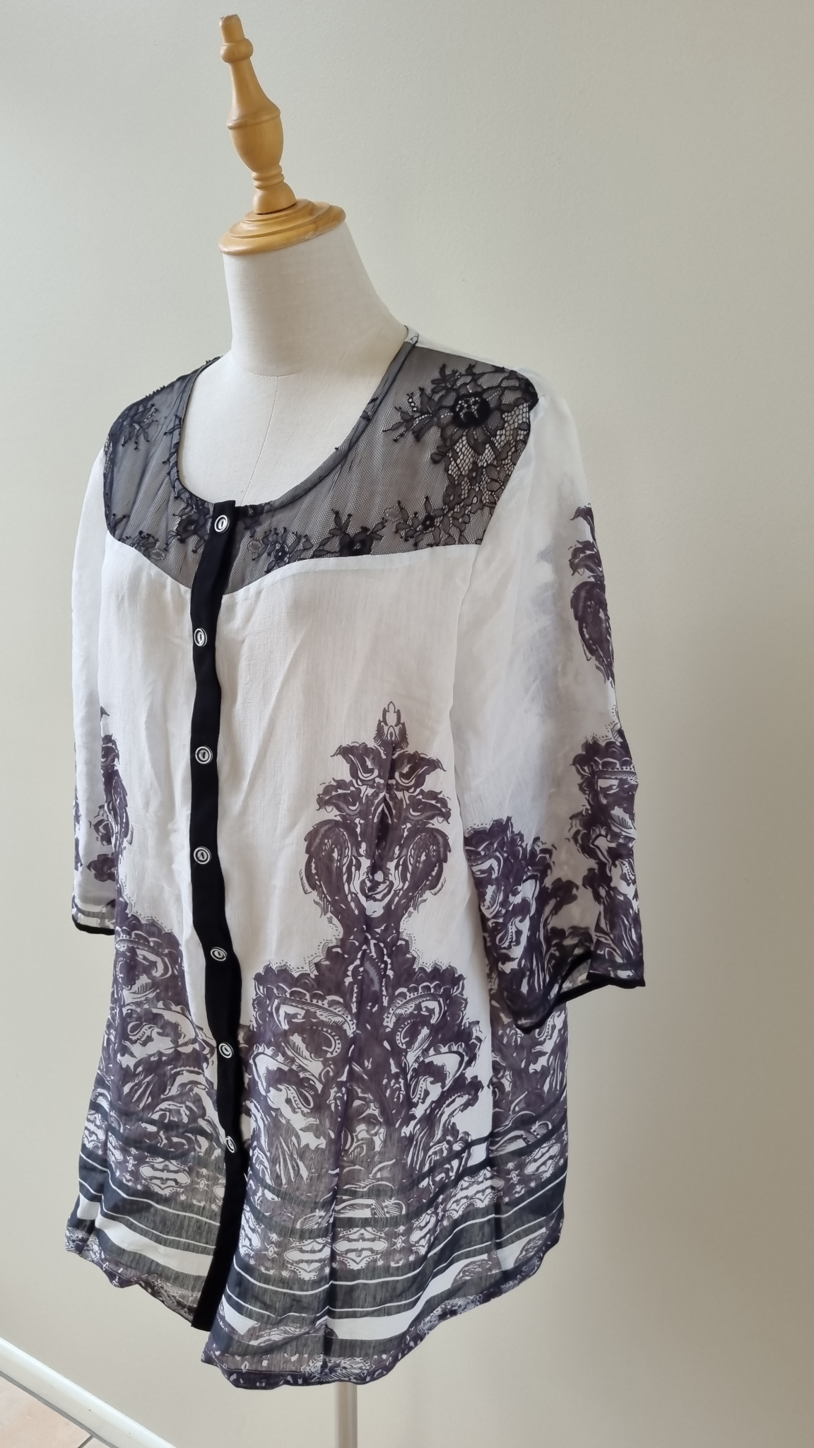 Merric Tunic Shirt size 14, image 2