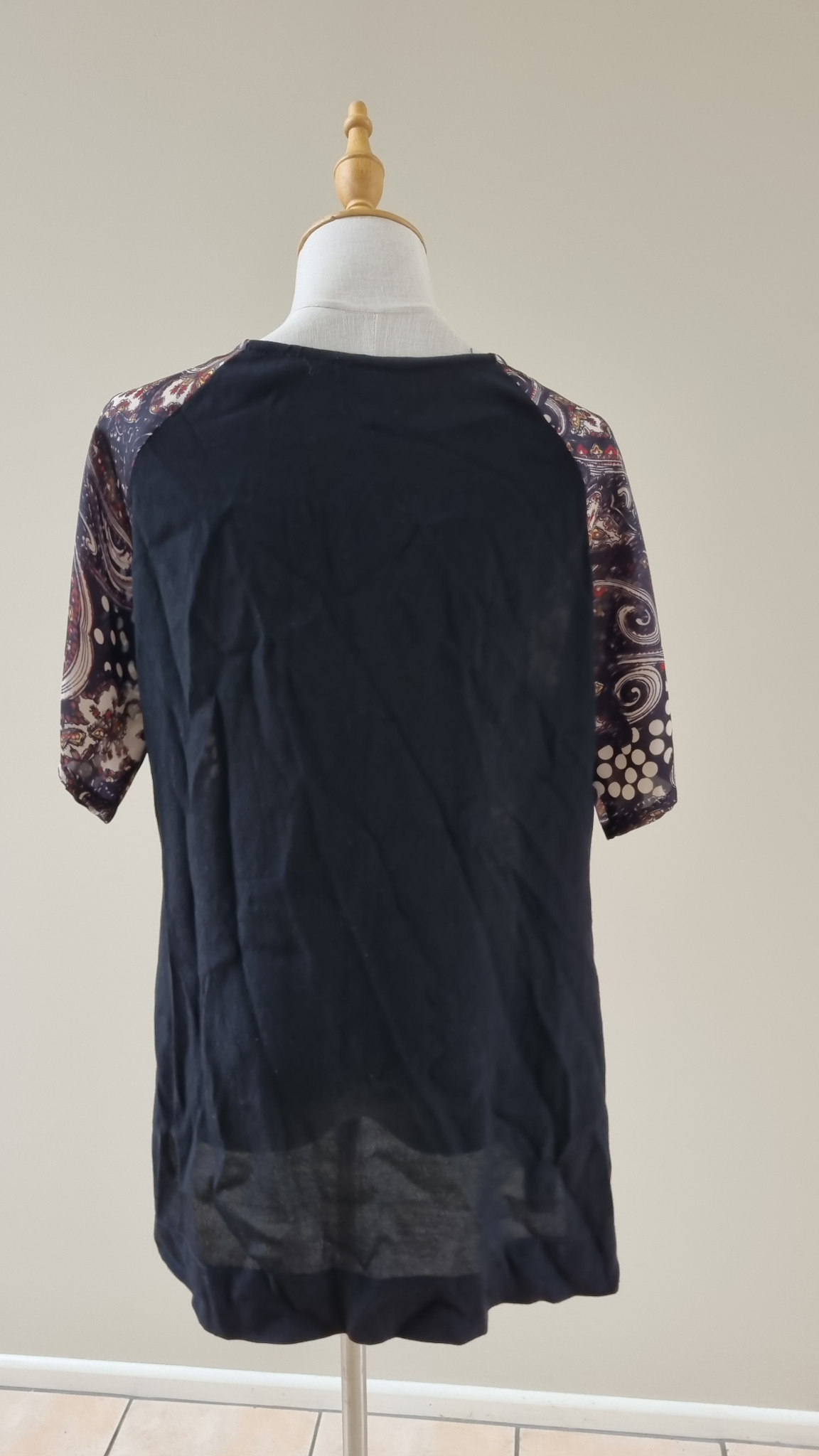 Scarlett Silk Blend Top size 12, image 4