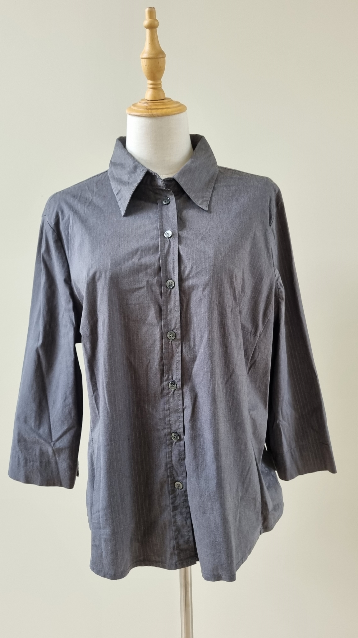 Jacqui E Shirt 16