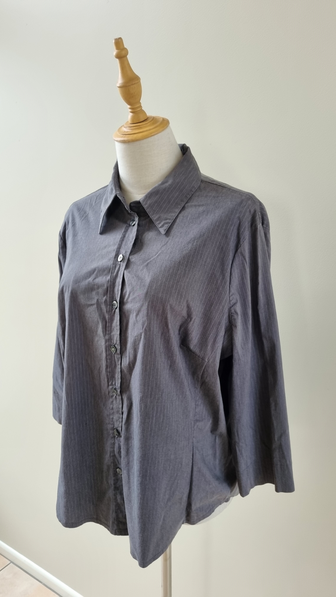 Jacqui E Shirt 16, image 2