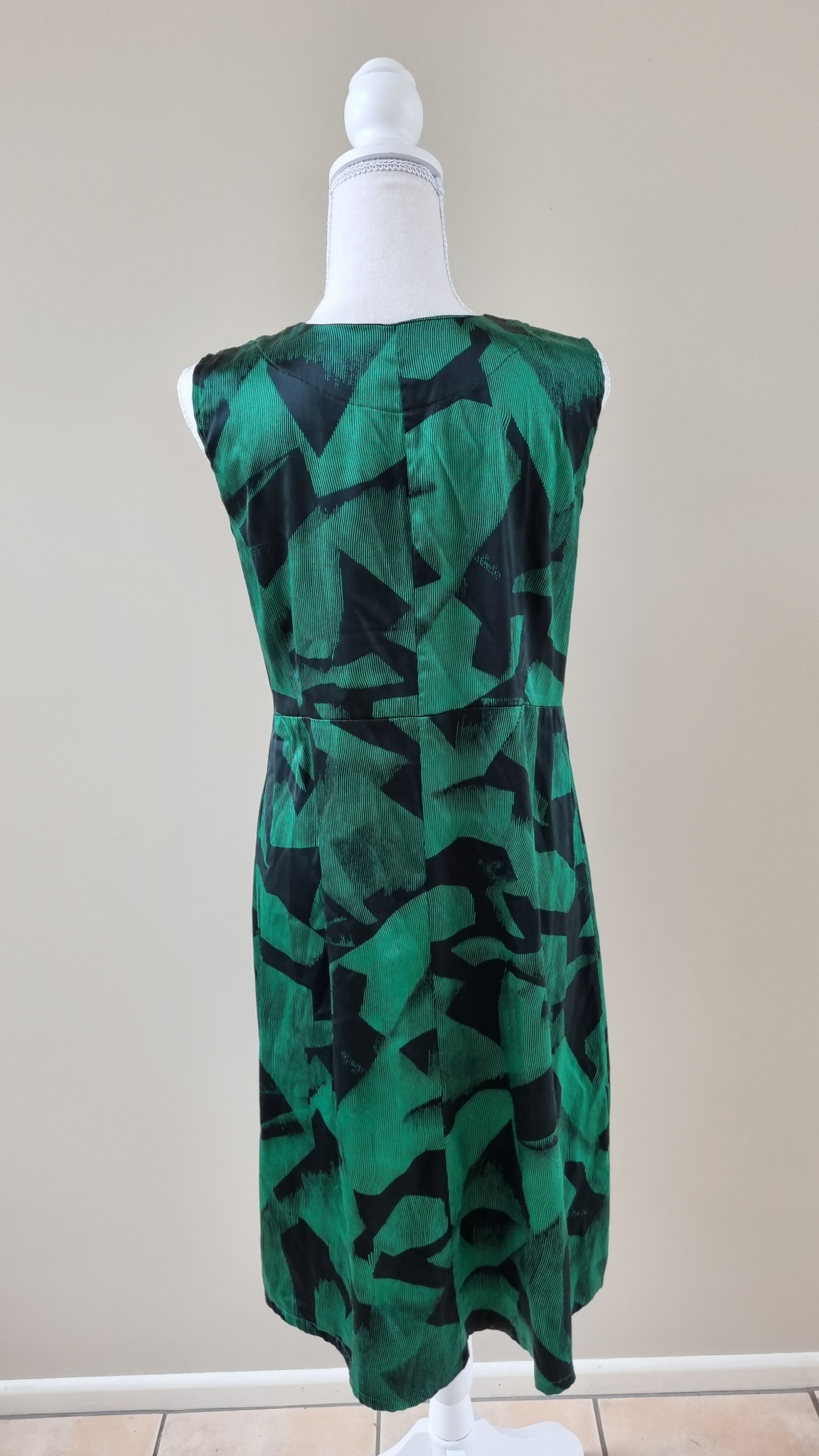Widdess Dress Size 10, image 3