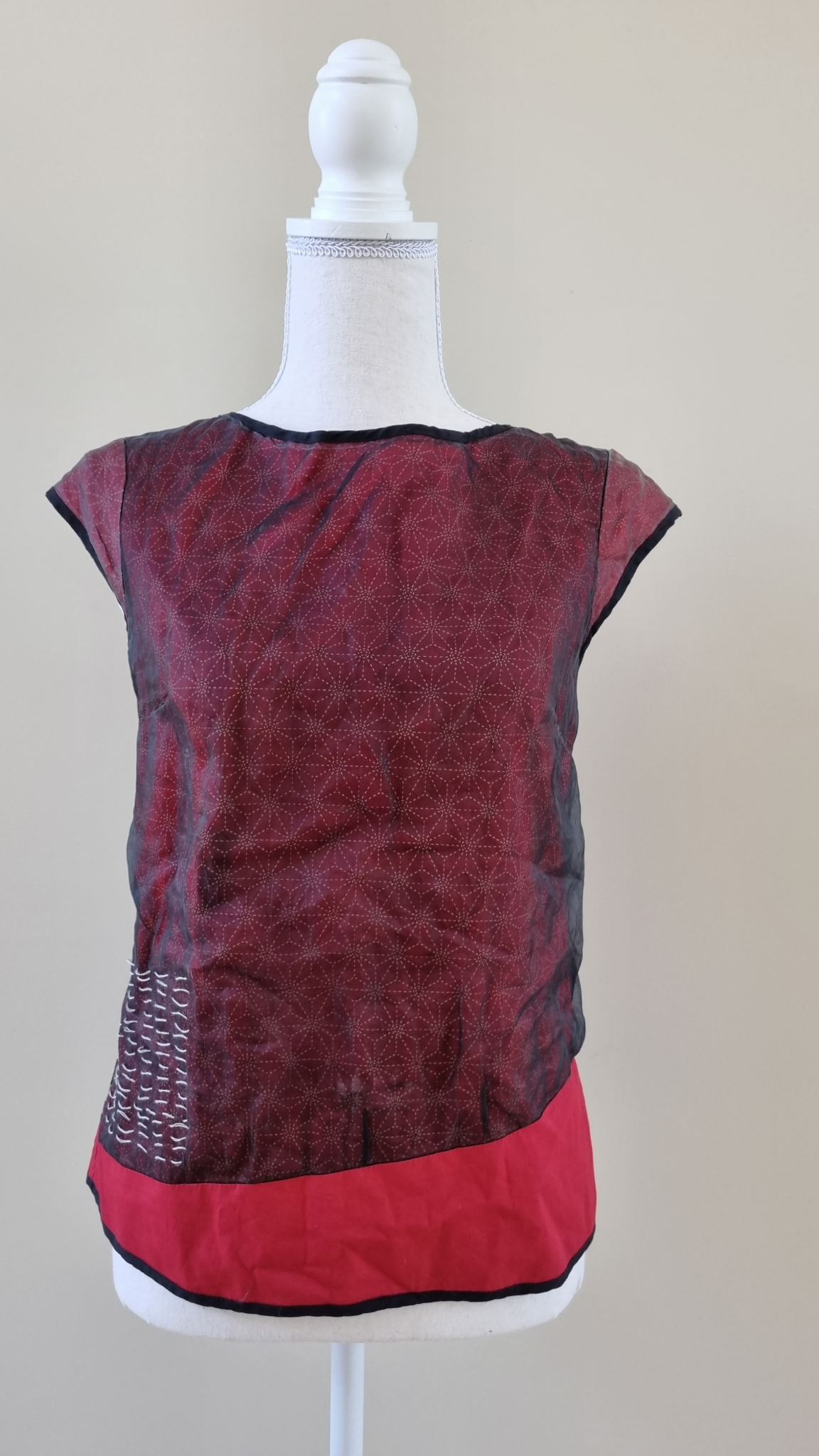 Megan Salmon Top size 10, image 2