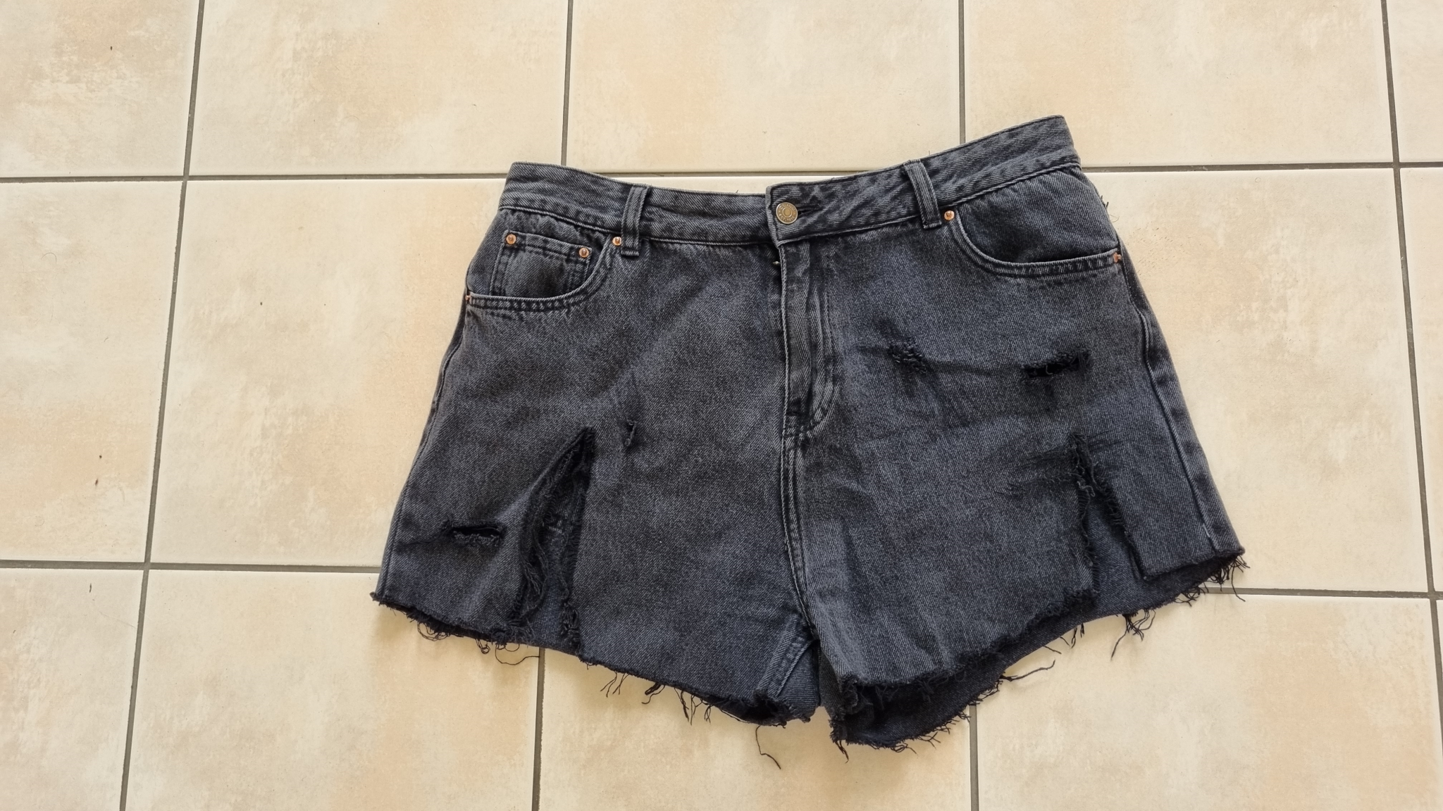 Glassons Denim Shorts size 16