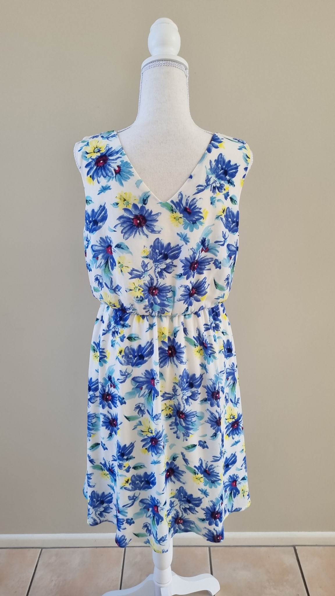 Emerge Dress Size 12, image 4