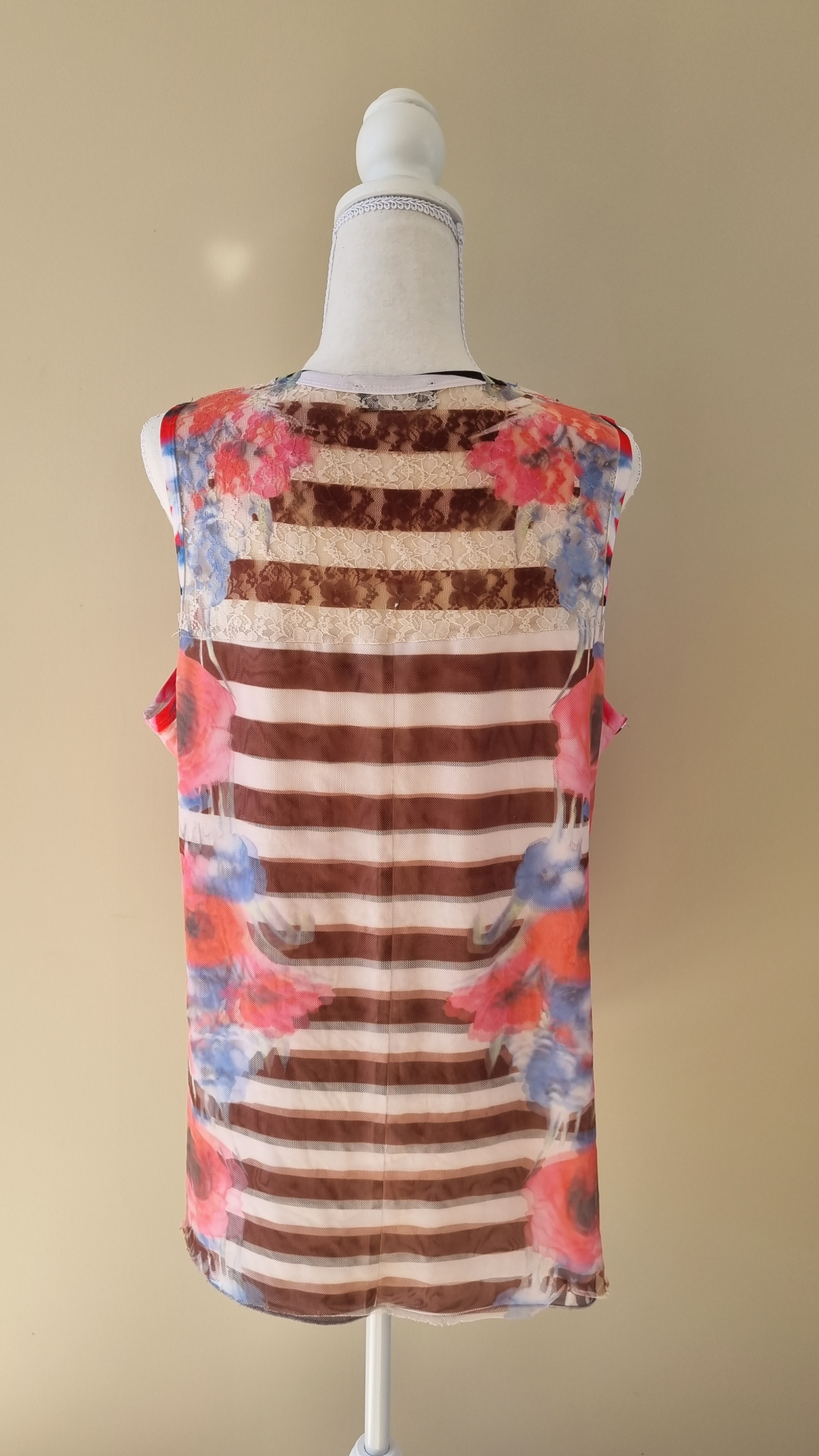 Merric Top Size 18, image 3