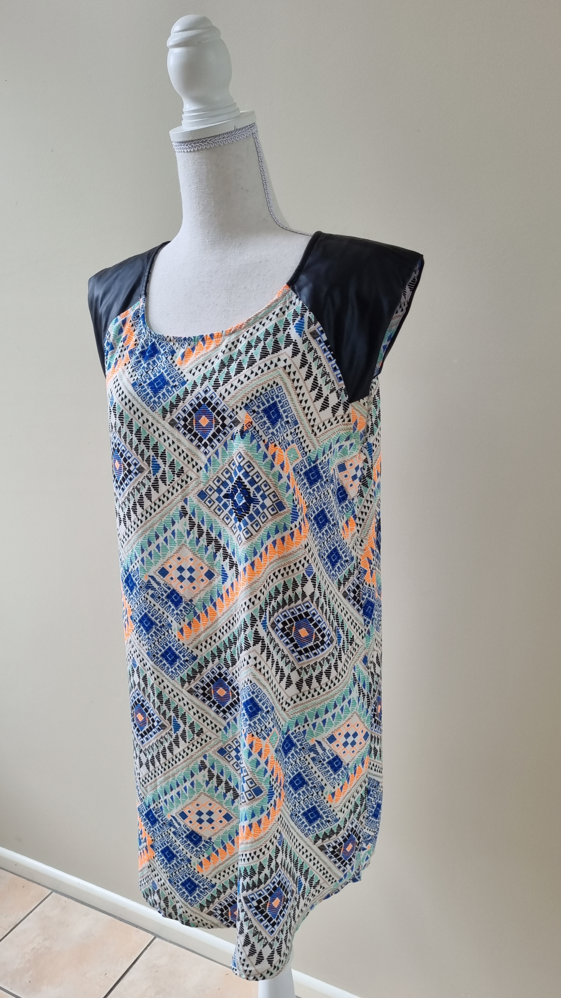 Izabel London Tunic Top size 14, image 3