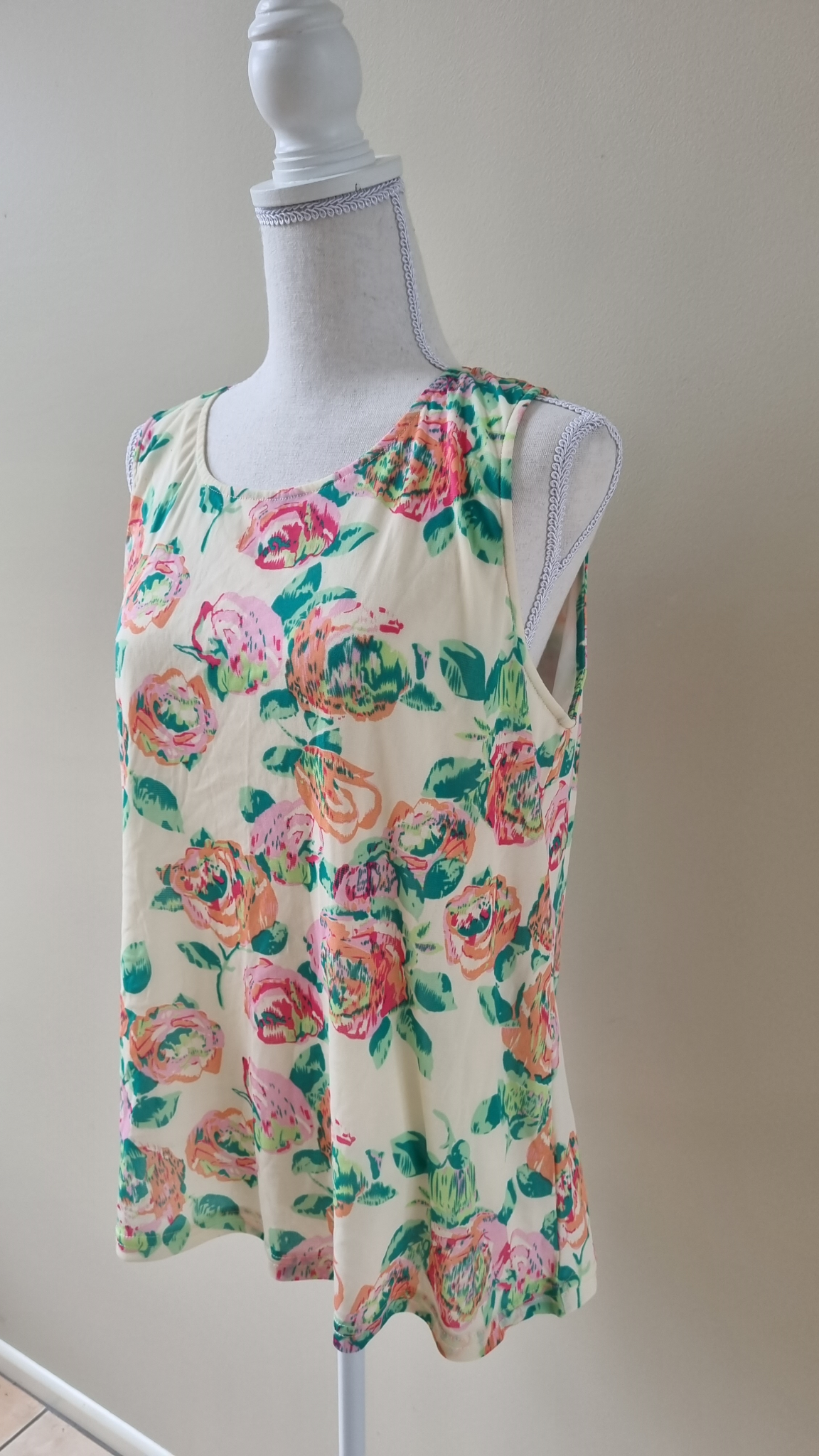 Merric Top Size 16, image 2