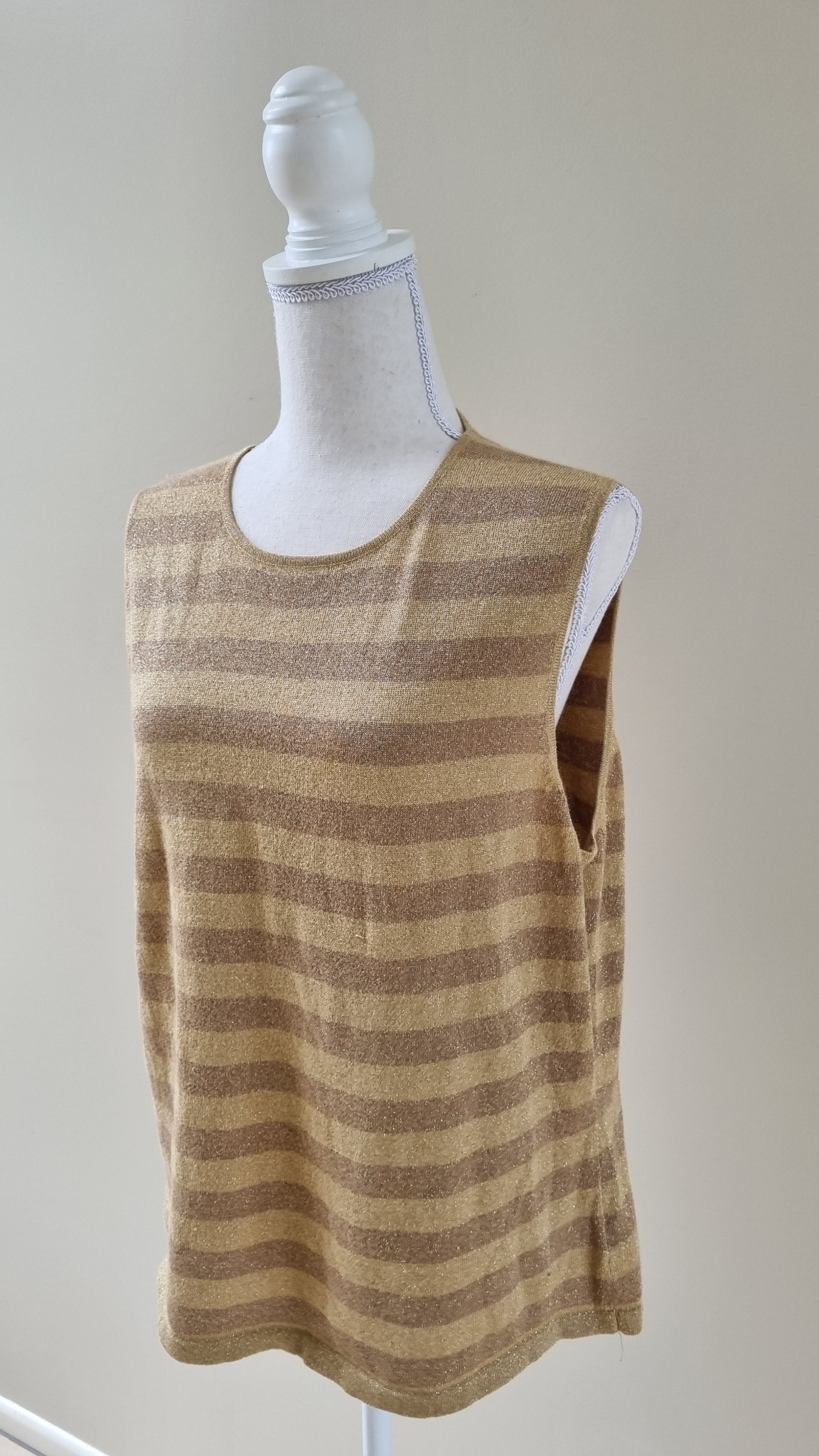 Jacqui E Top size 18, image 3