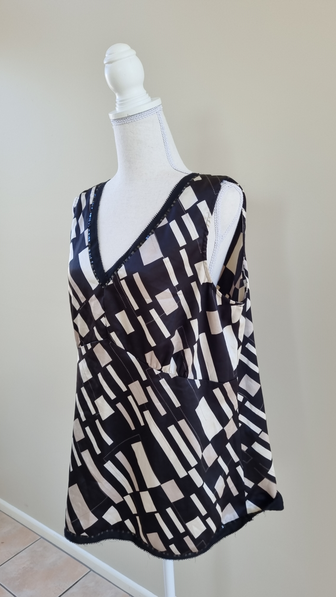Sara Top Size 16, image 3