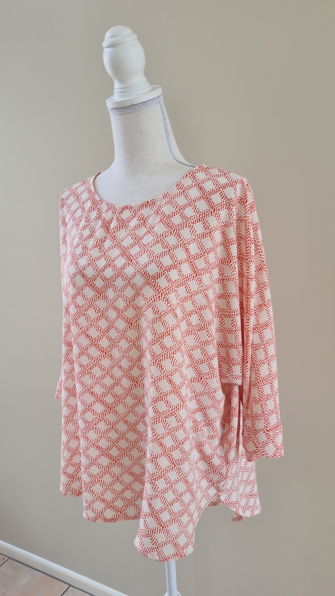 Glassons Top Size 14, image 2