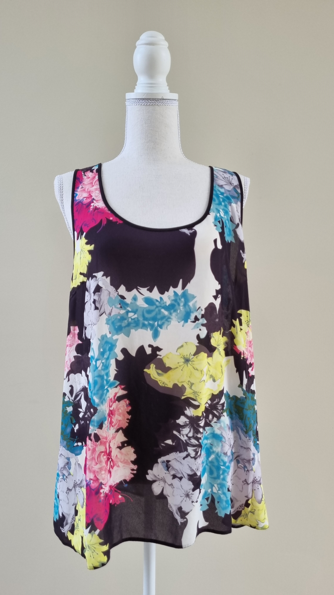 Sara Top size 16, image 2