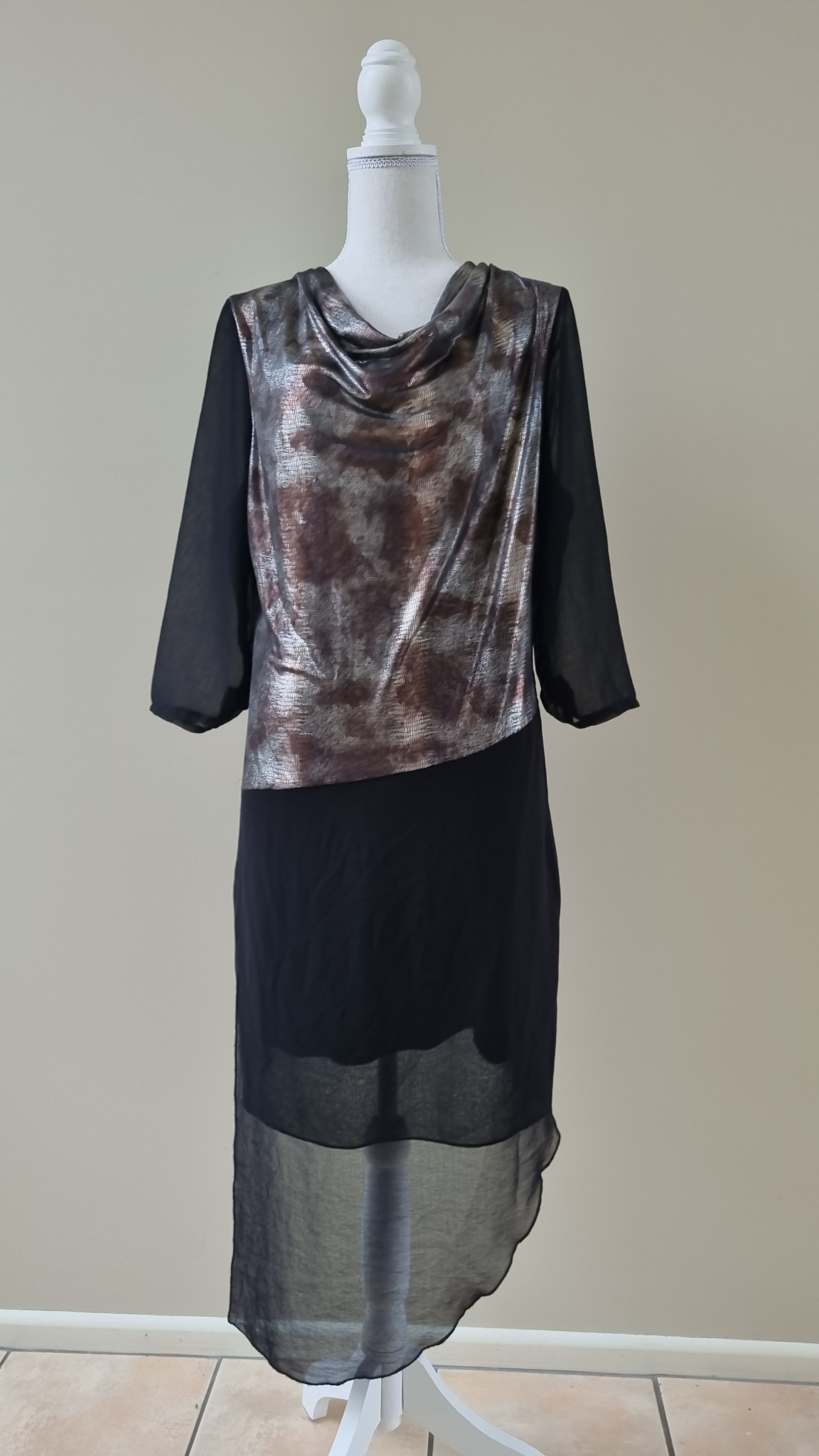 Holmes & Fallon Dress size M