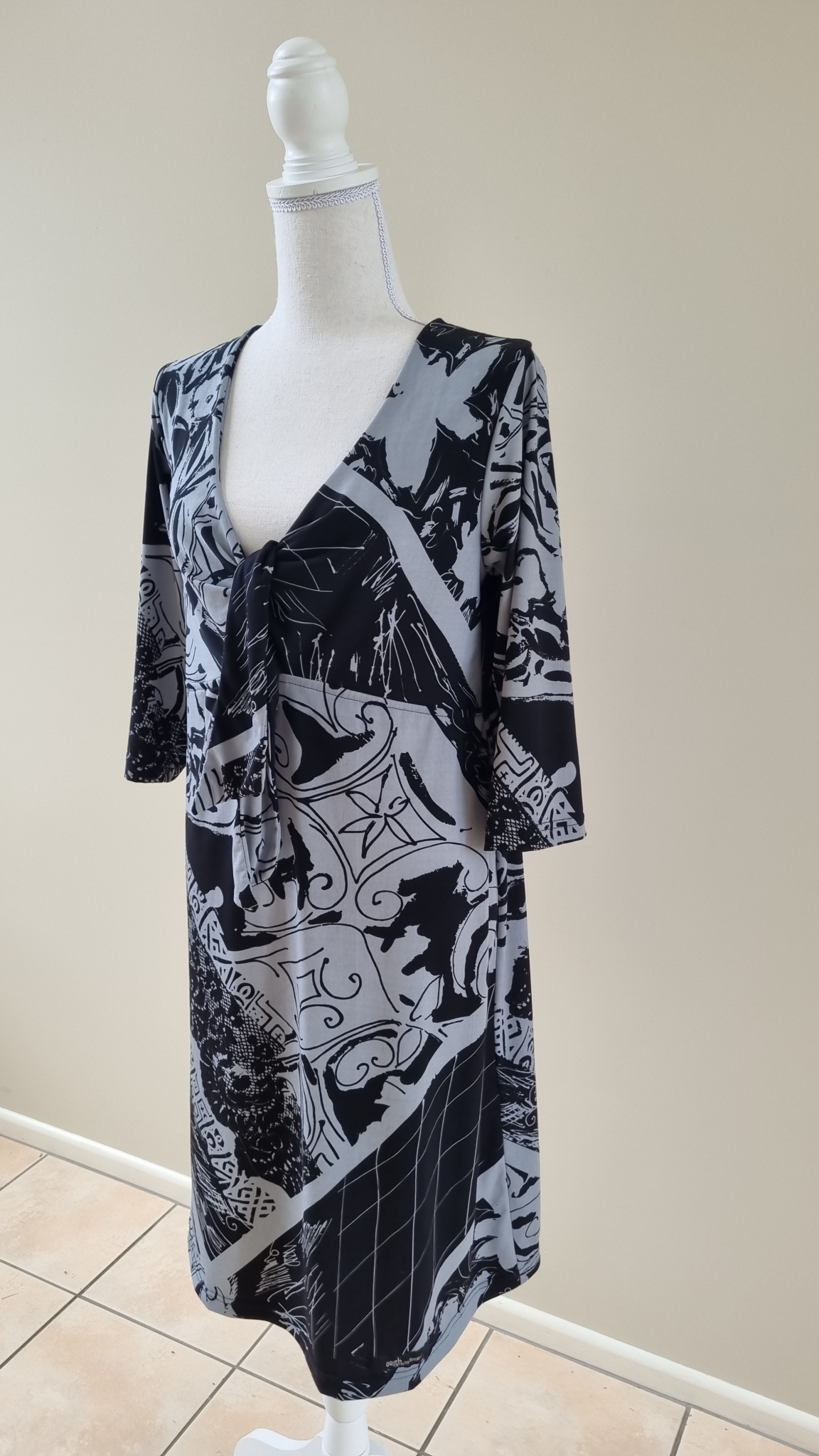 Oosh Dress size M / 12, image 2
