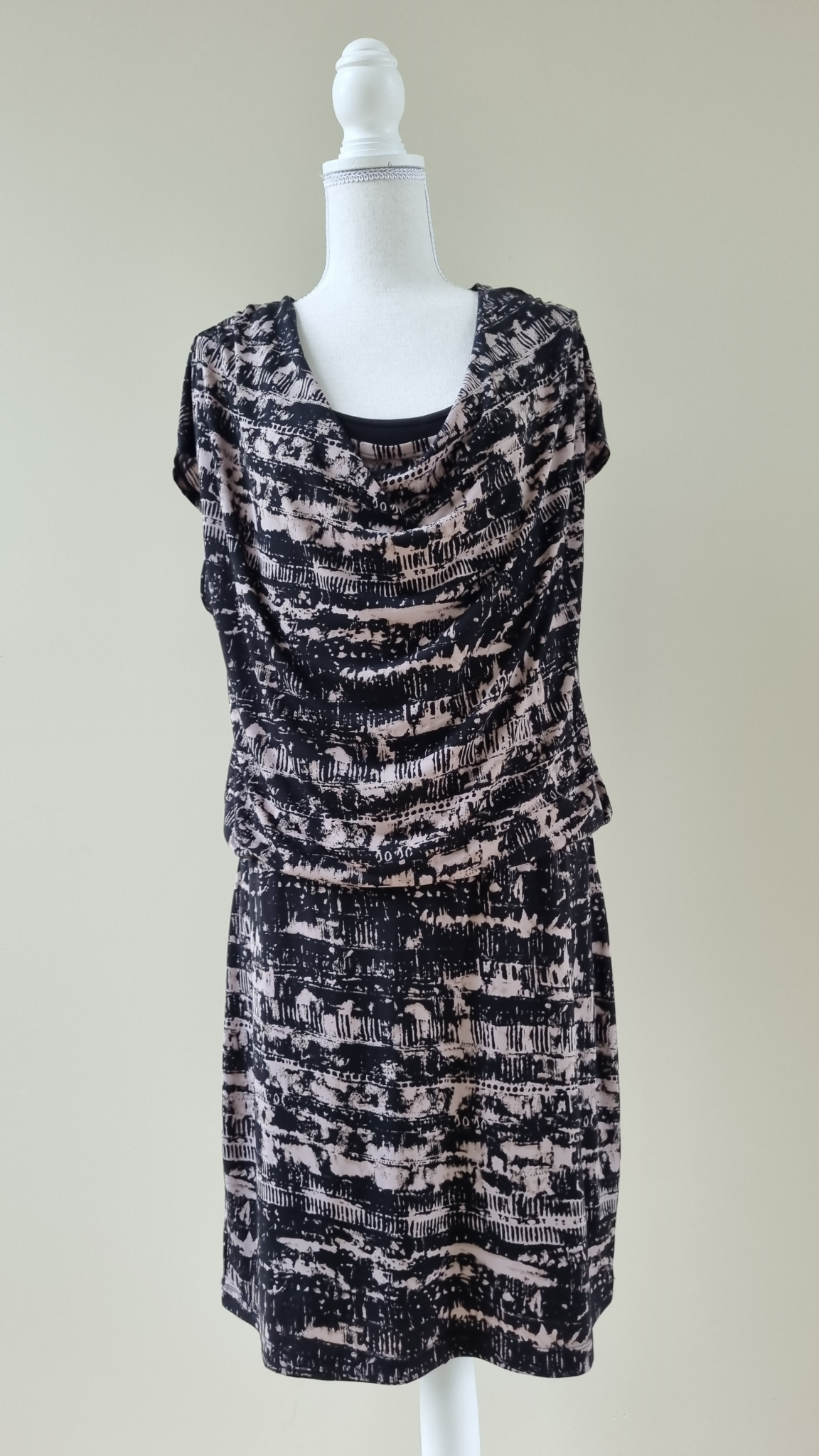 Jacqui E Dress Size 14, image 2