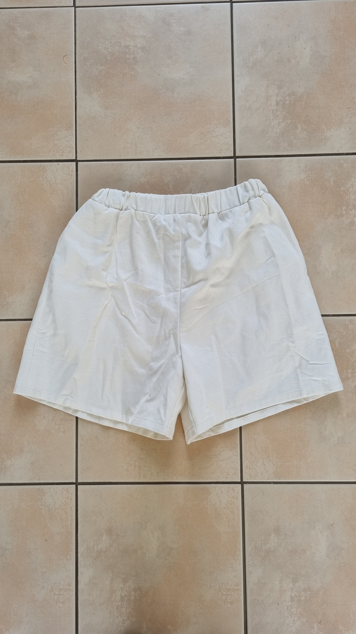 Princess Polly Shorts Size 8 - New, image 2