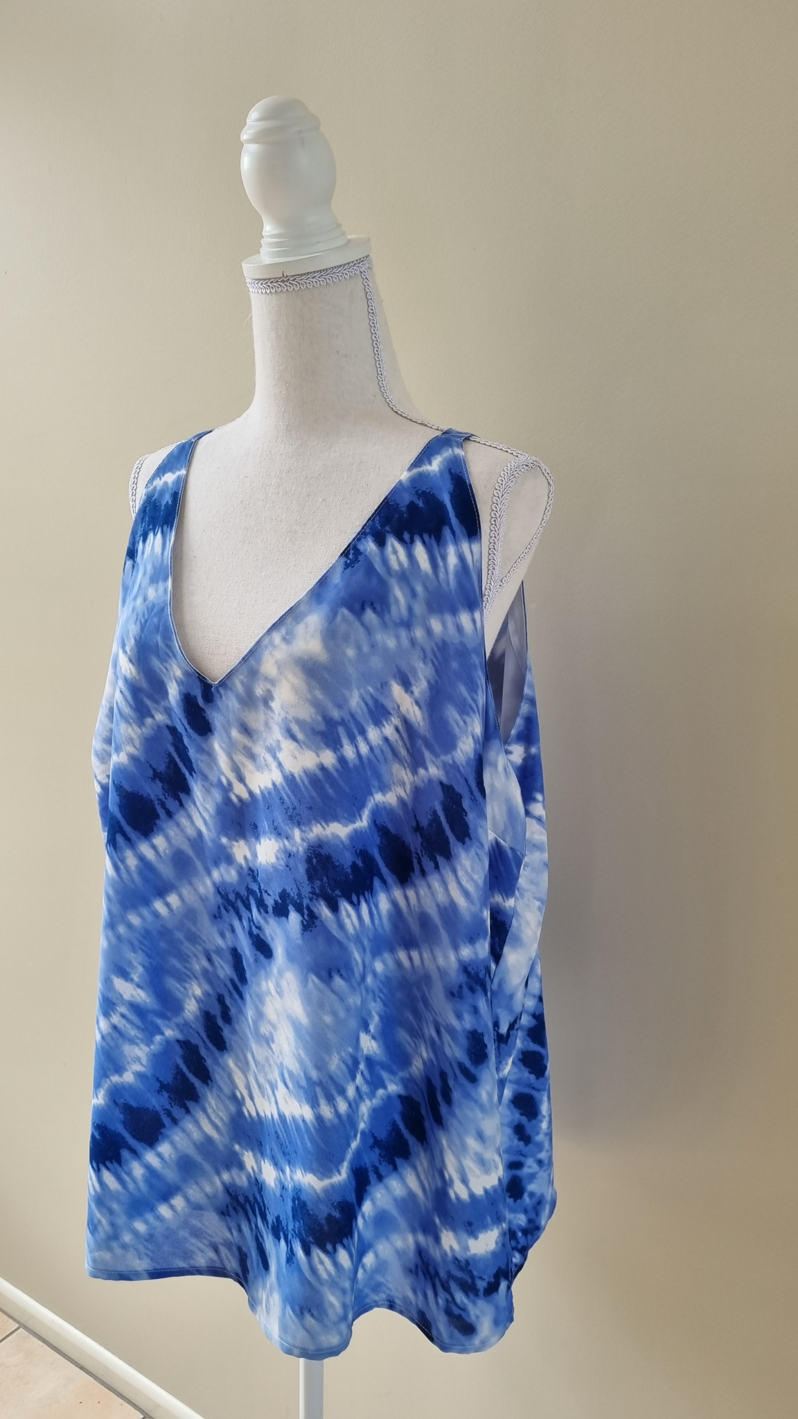 Avella Top Size 22, image 3