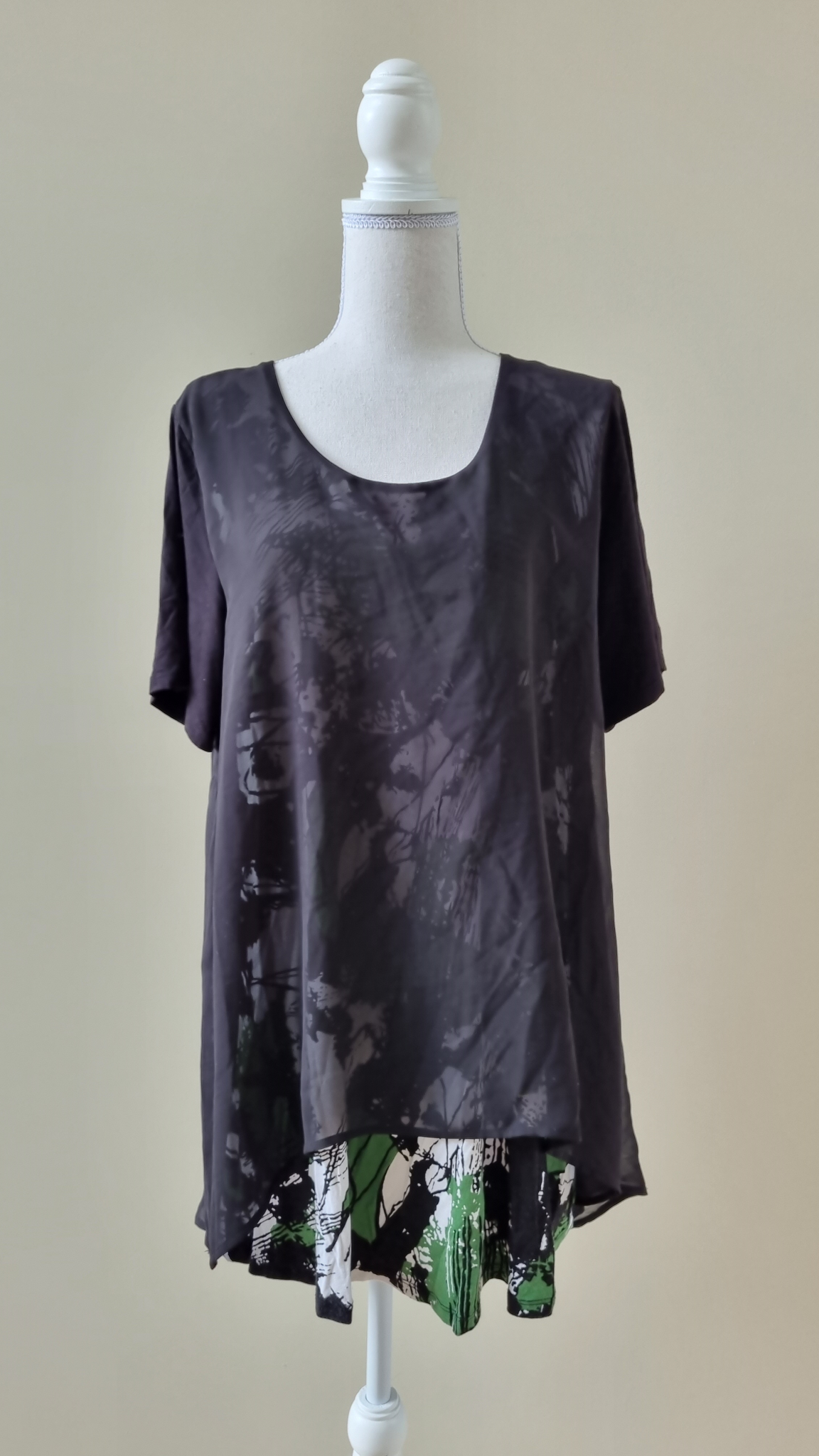 Virtuelle Tunic Top size 14