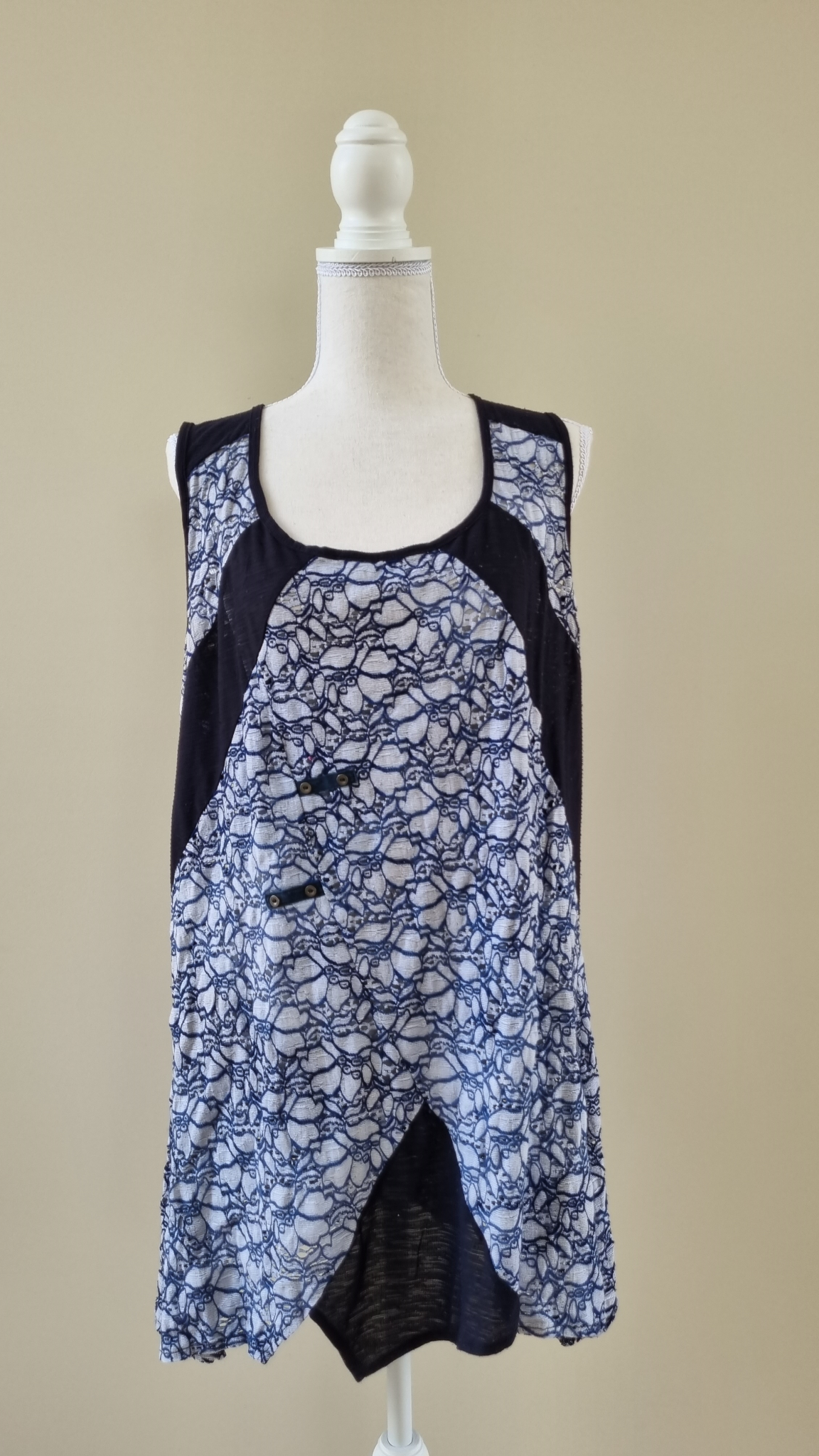 Taking Shape ts size S 16 TS14+ Lacy Tunic Top