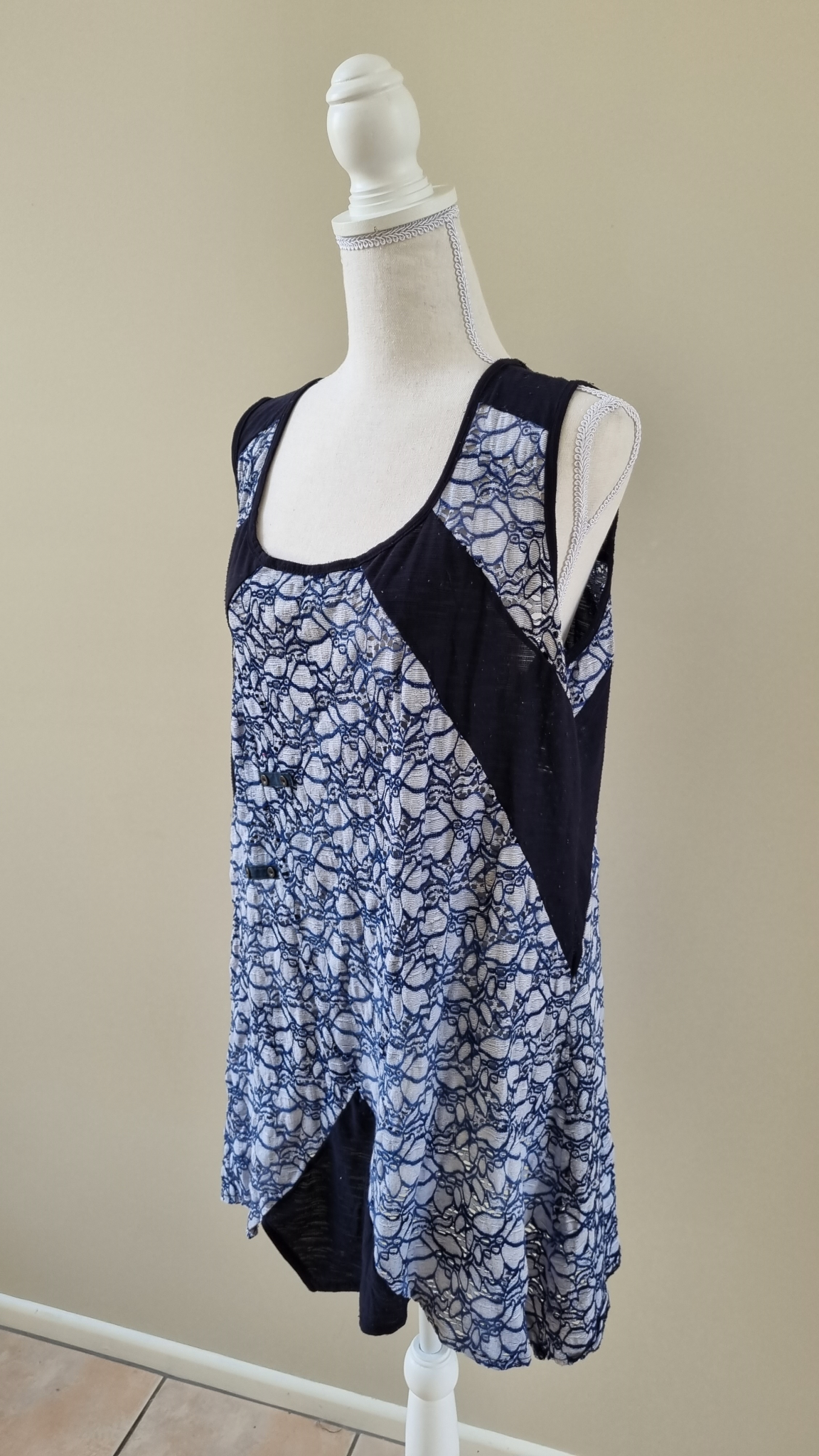 Taking Shape ts size S 16 TS14+ Lacy Tunic Top, image 3