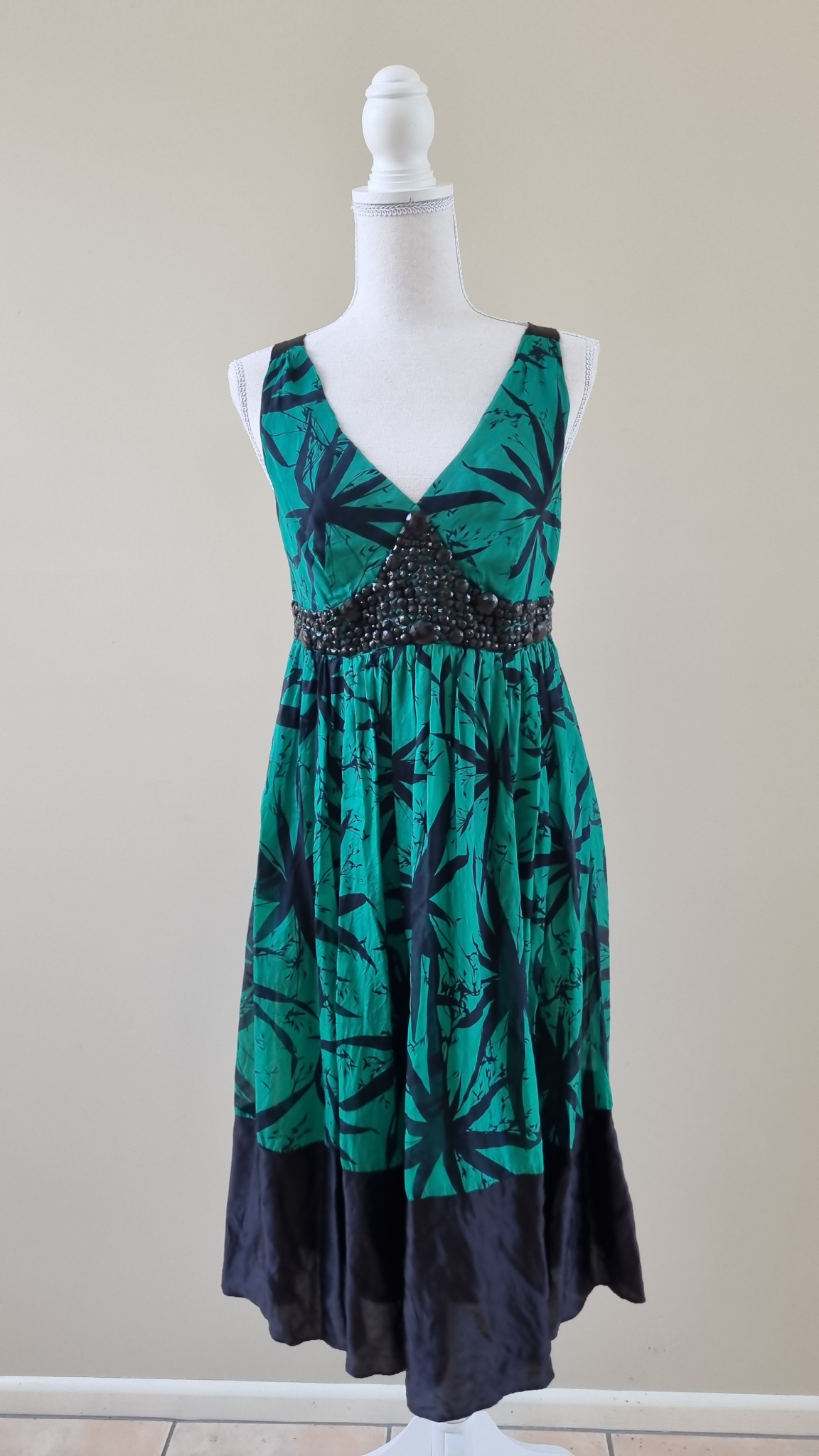Jacqui E Silk Dress size 8, image 2