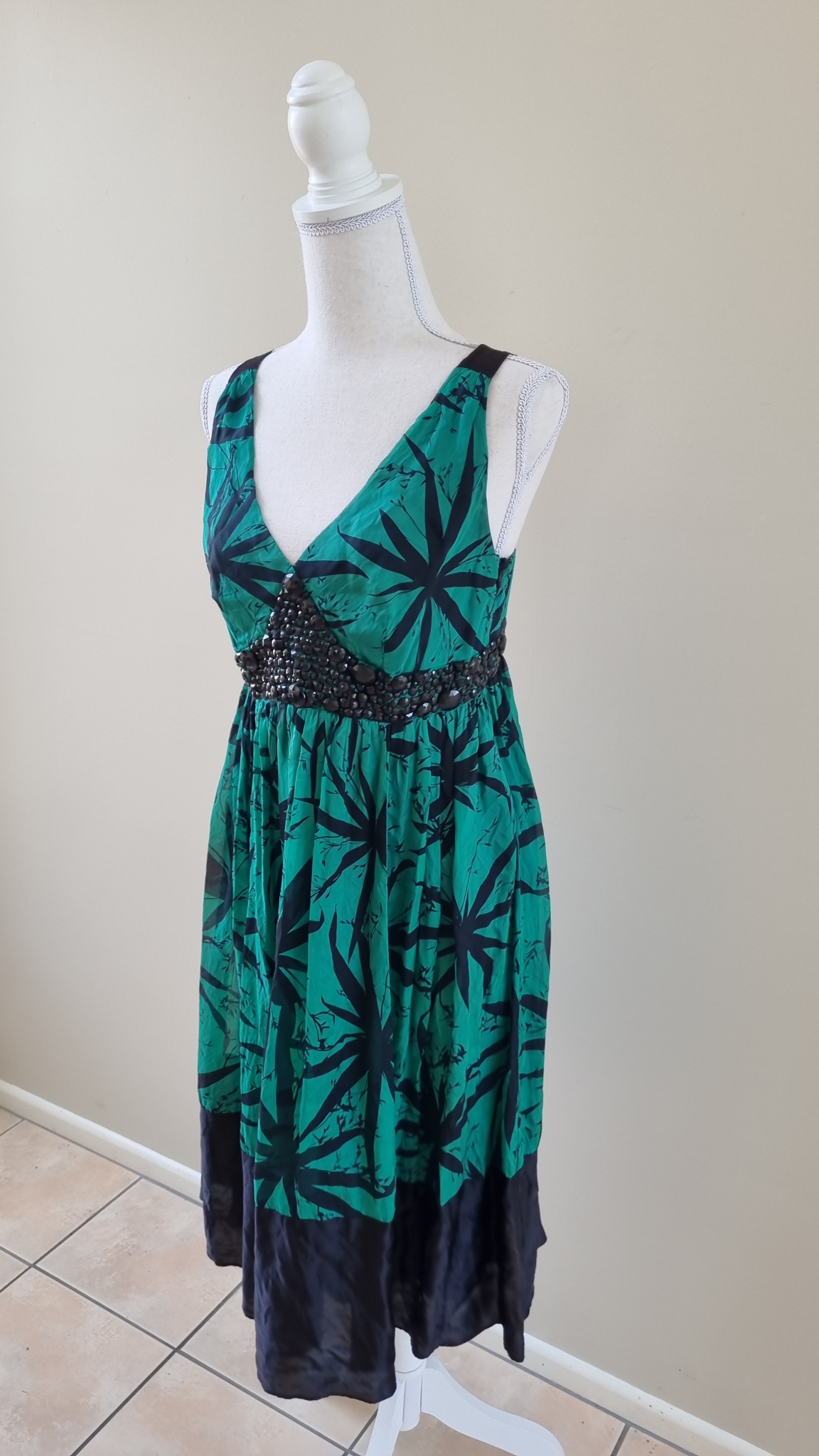 Jacqui E Silk Dress size 8, image 3