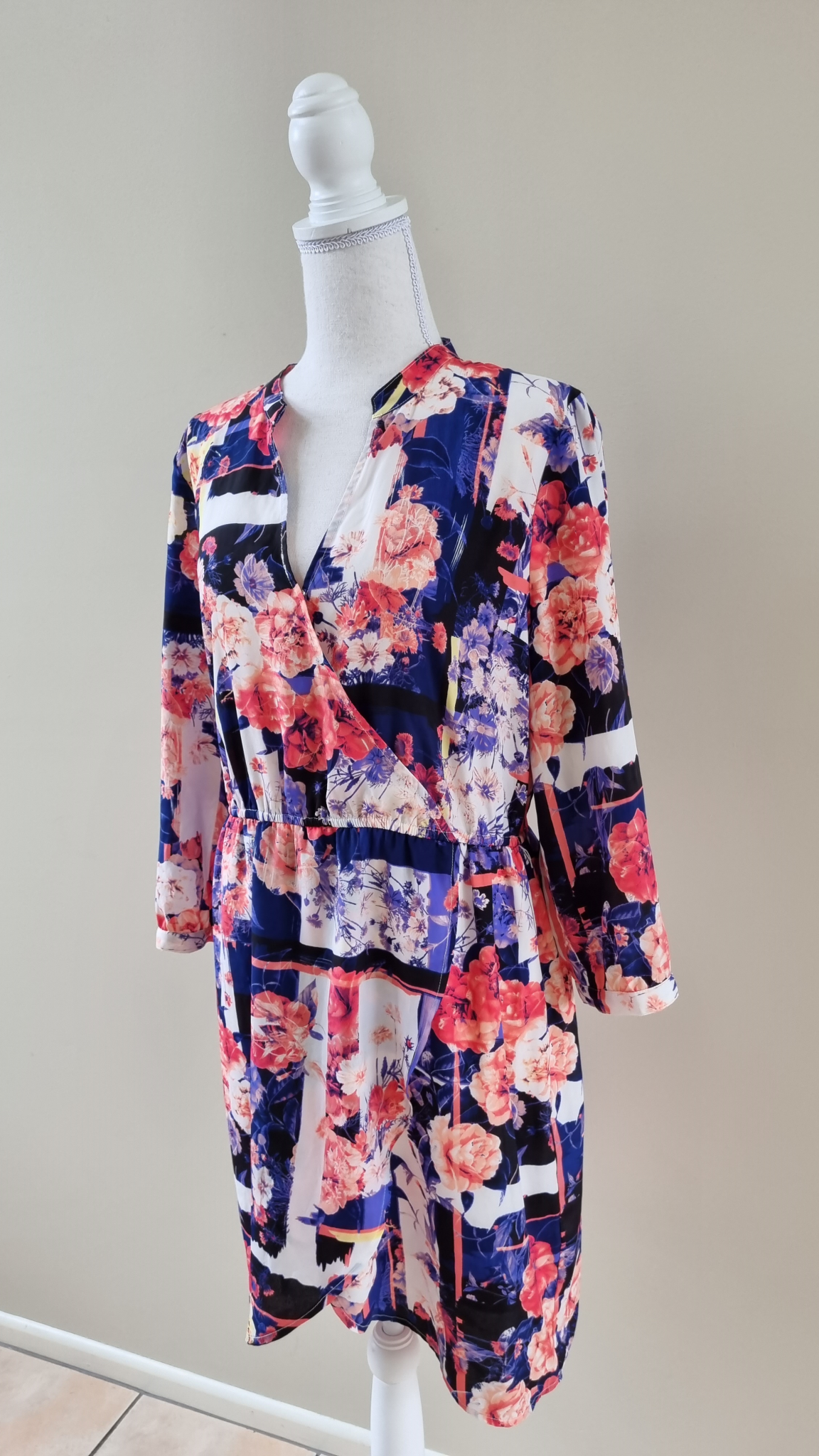 Tokito Dress size 14, image 3