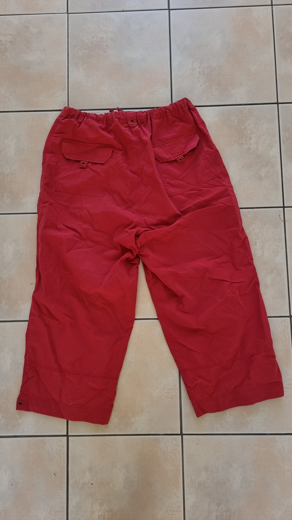 Sara Pants, image 2