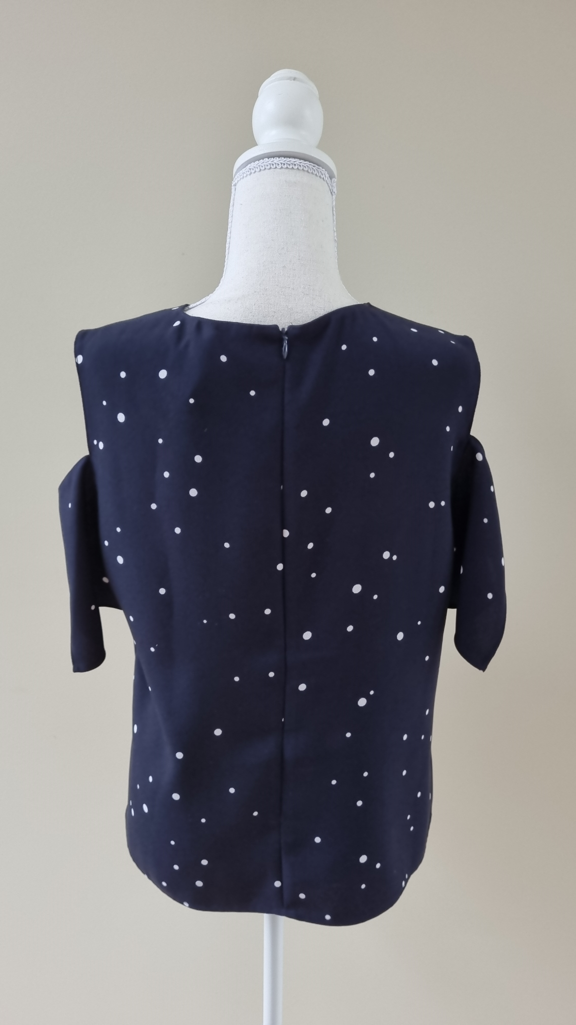 Veronika Maine Top Size 14, image 3
