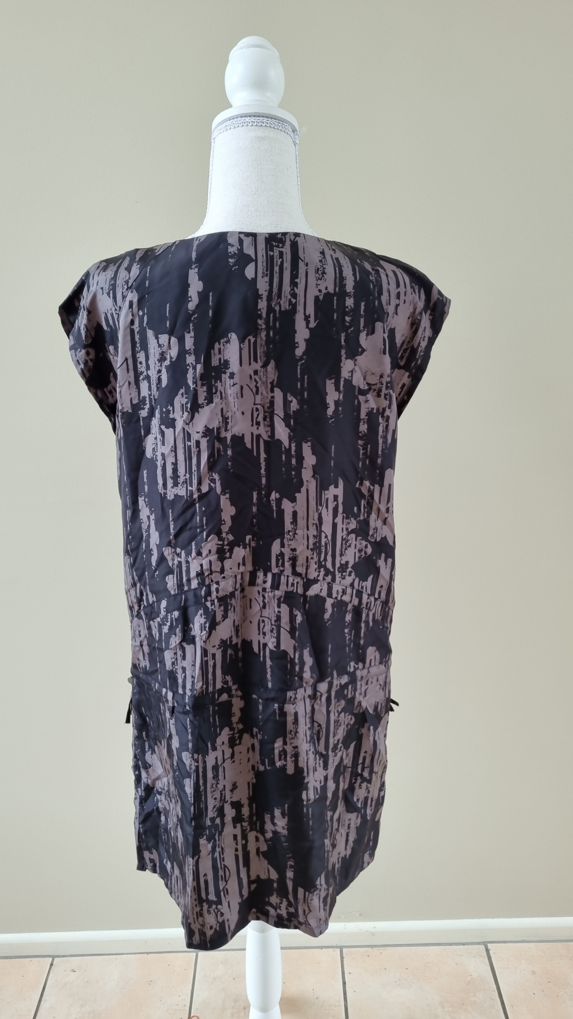Ricochet size 10 Silk Dress, image 3