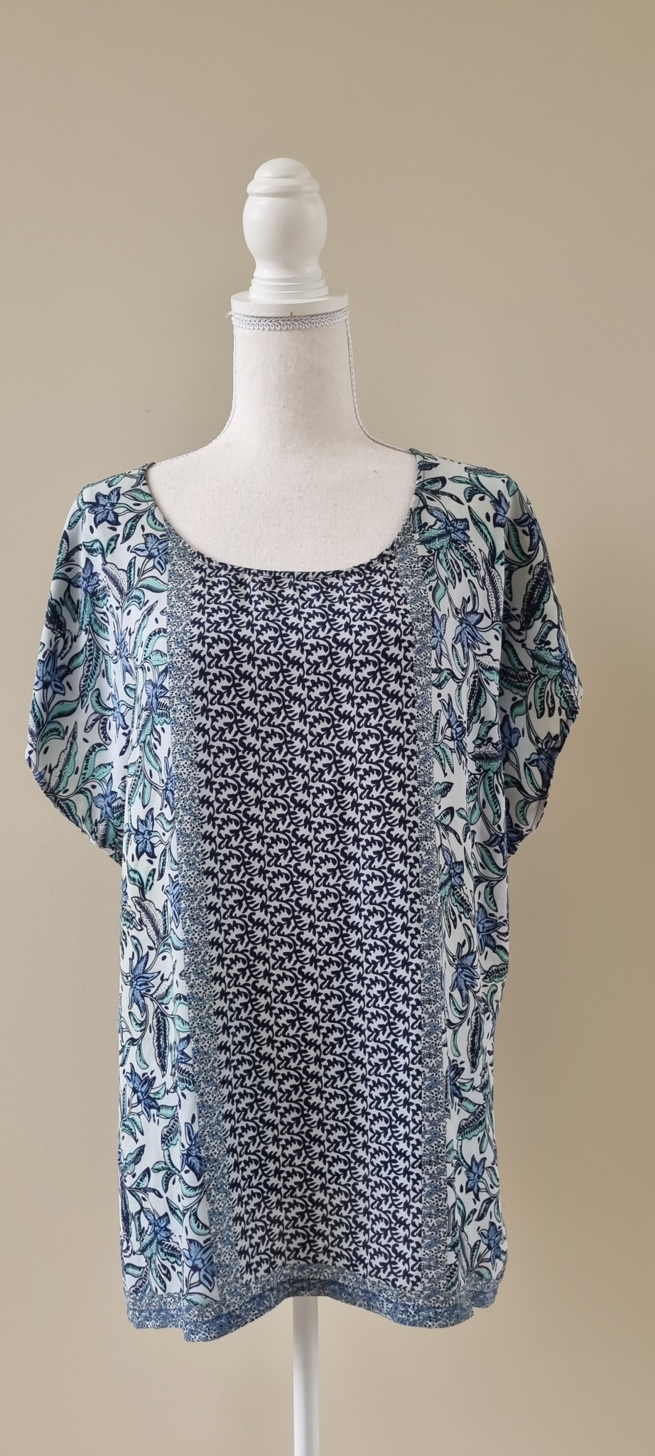 Sara Tunic Top size 22