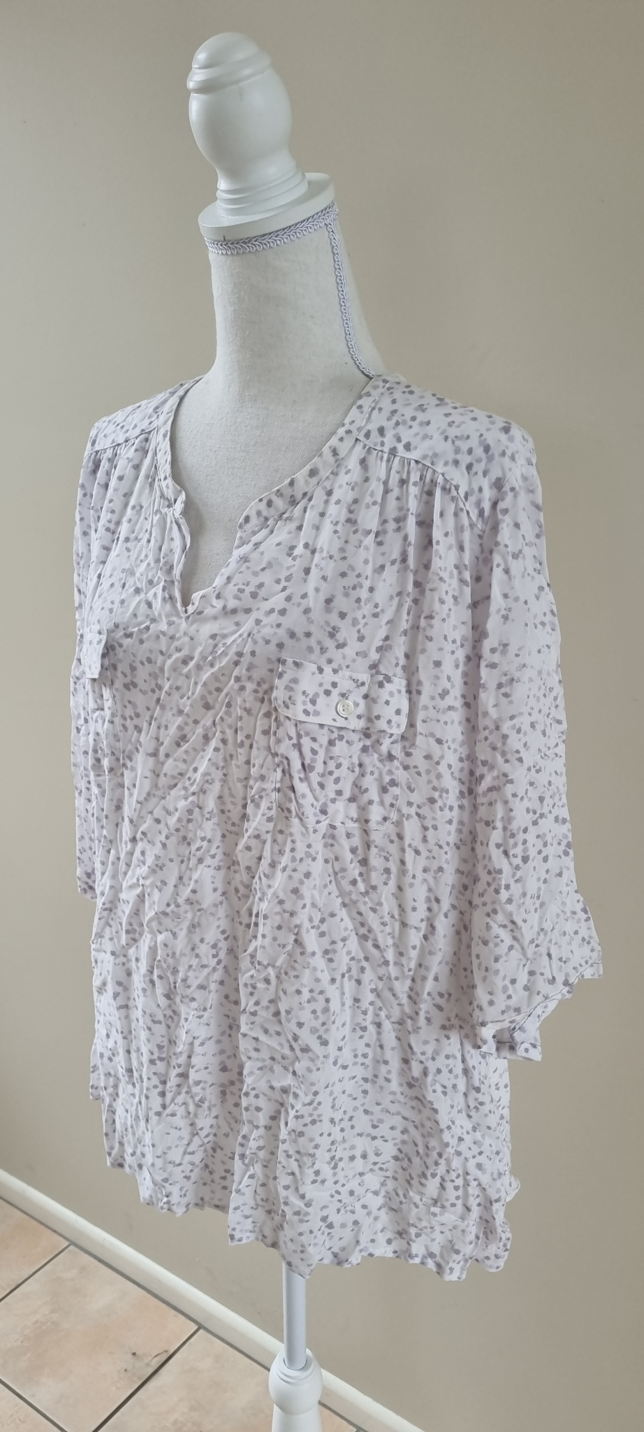 Ella J Top Size 18, image 3