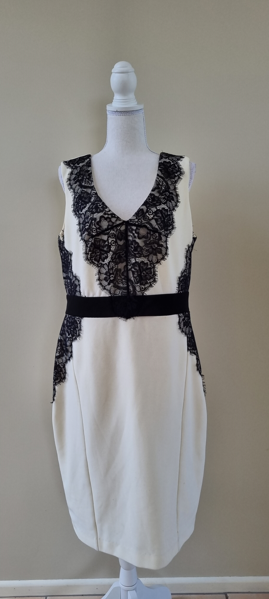 Harlow Dress Size 16