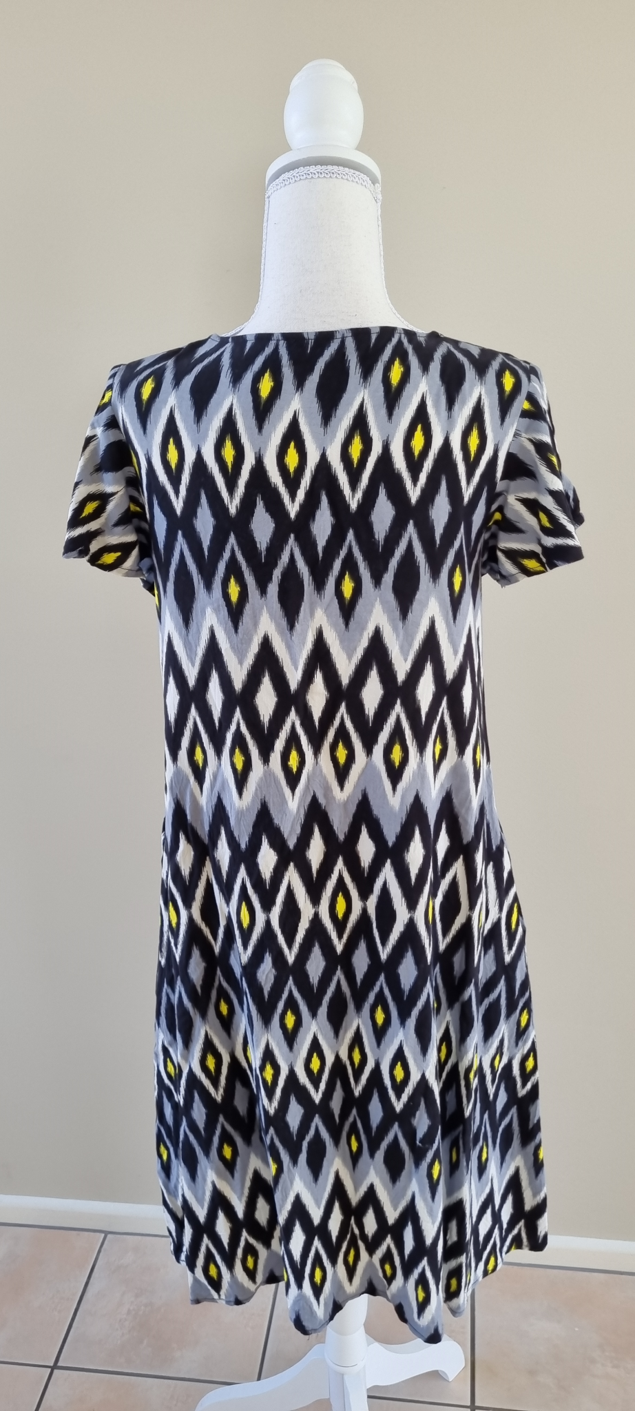 Vassalli Dress size 10, image 3