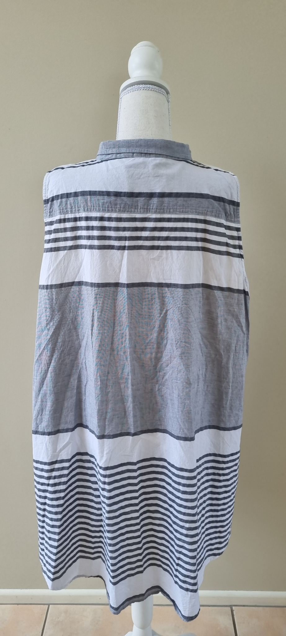 Sara Dress Size 26, image 3