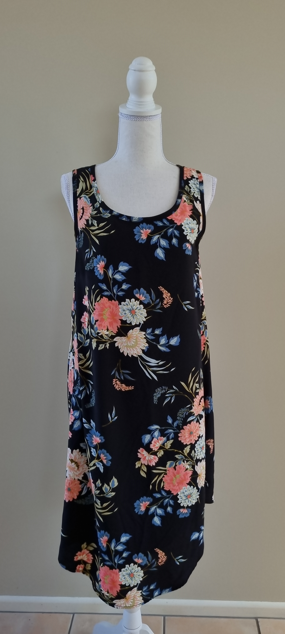 Zafina Dress Size 14