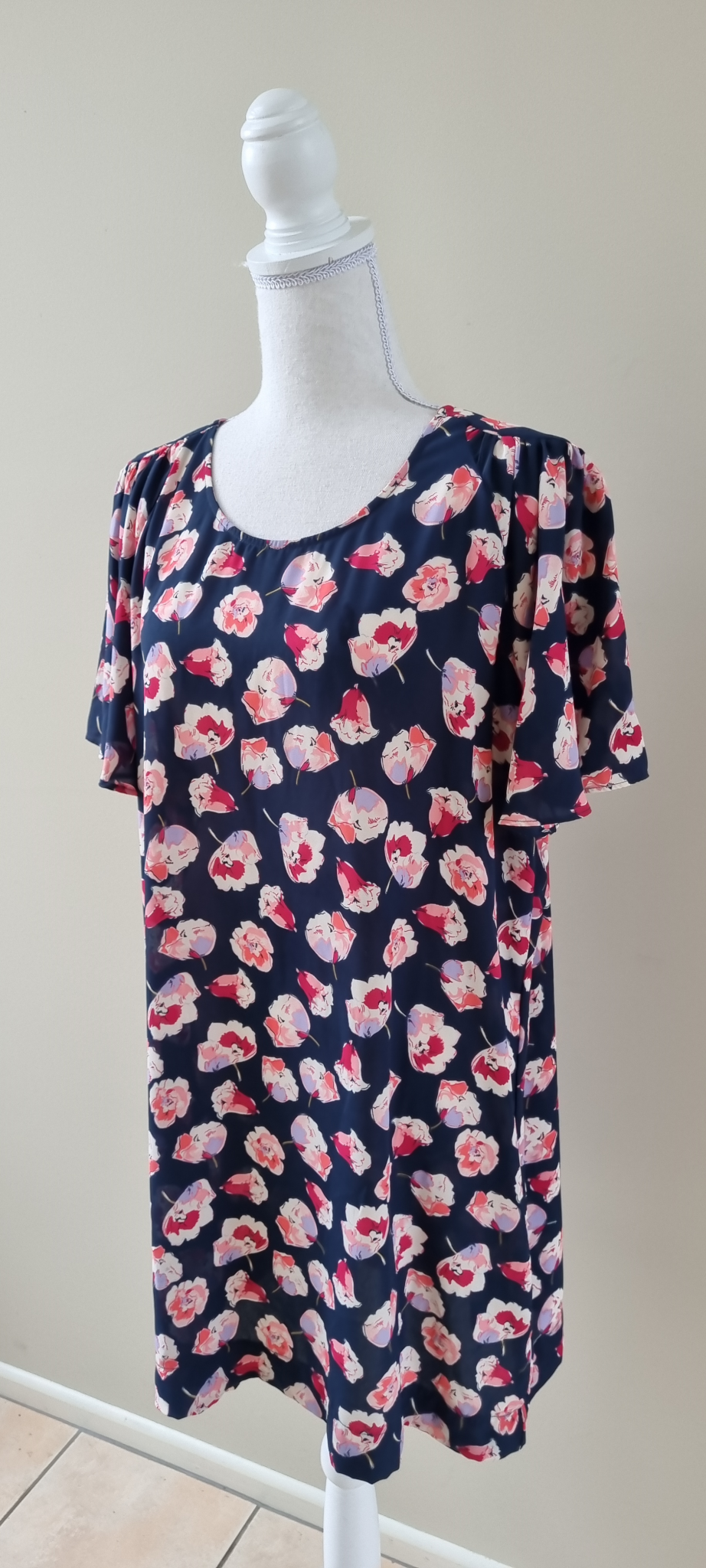 Whistle Floral Dress Size 18, image 2