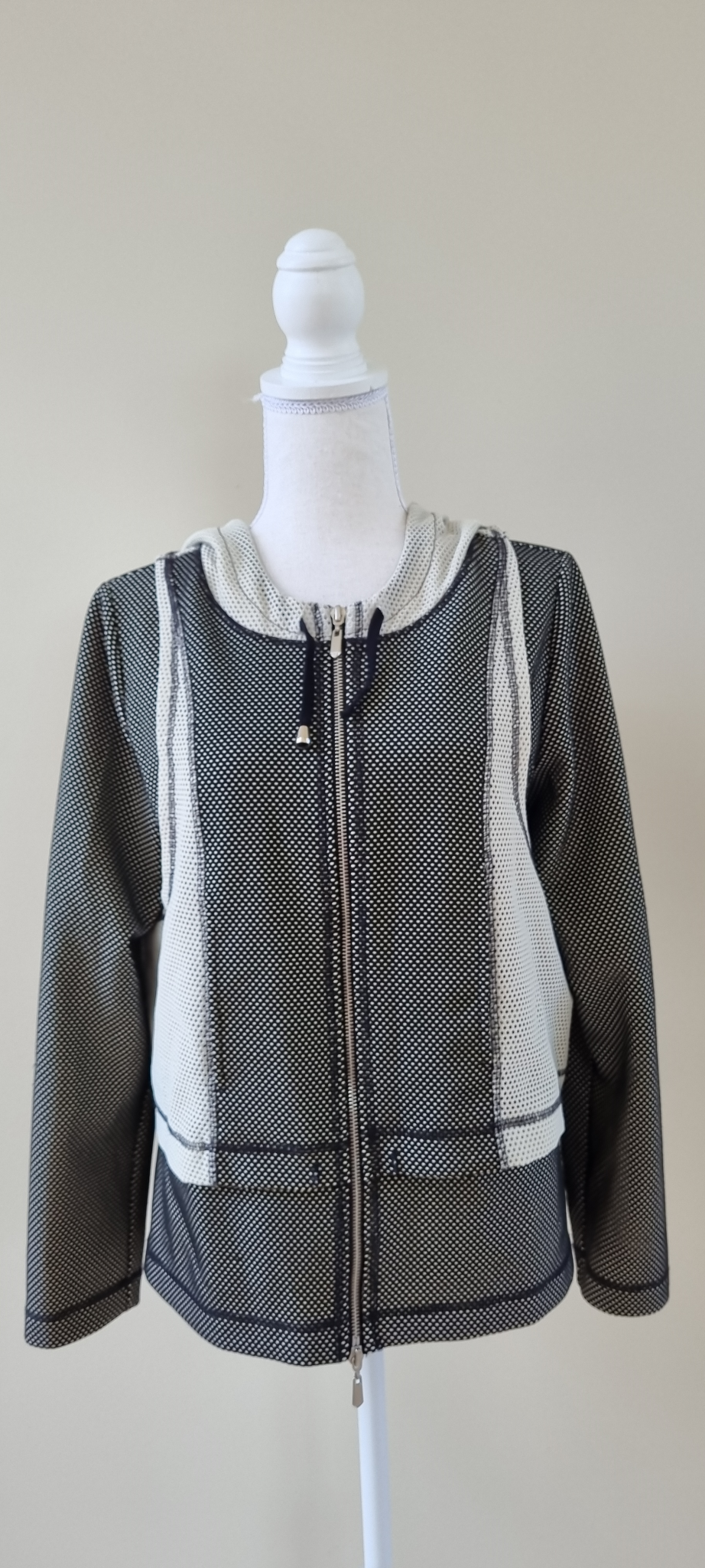 Bazaar Hoodie Jacket size 12