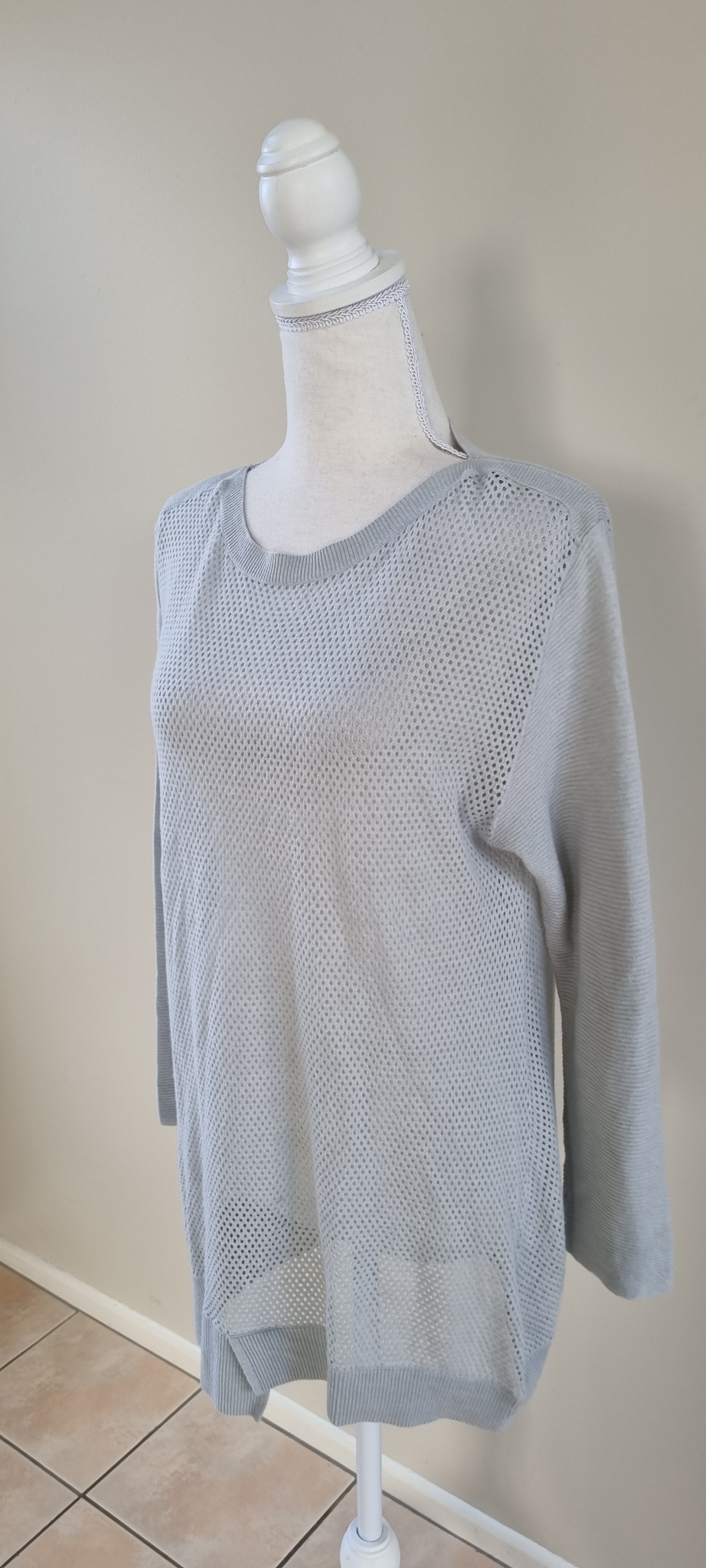 White on Black Linen Blend Top S, image 3