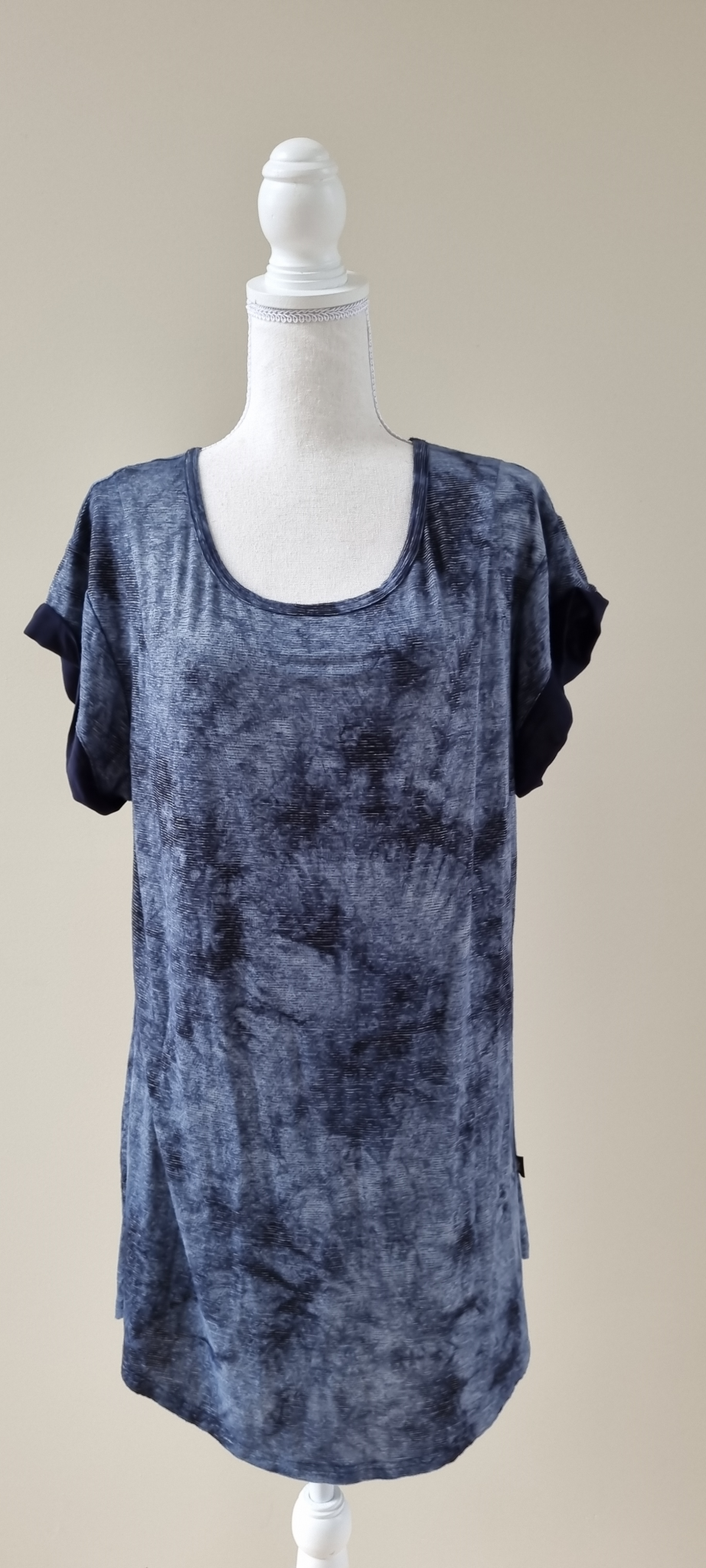 Art Style Top Size 16