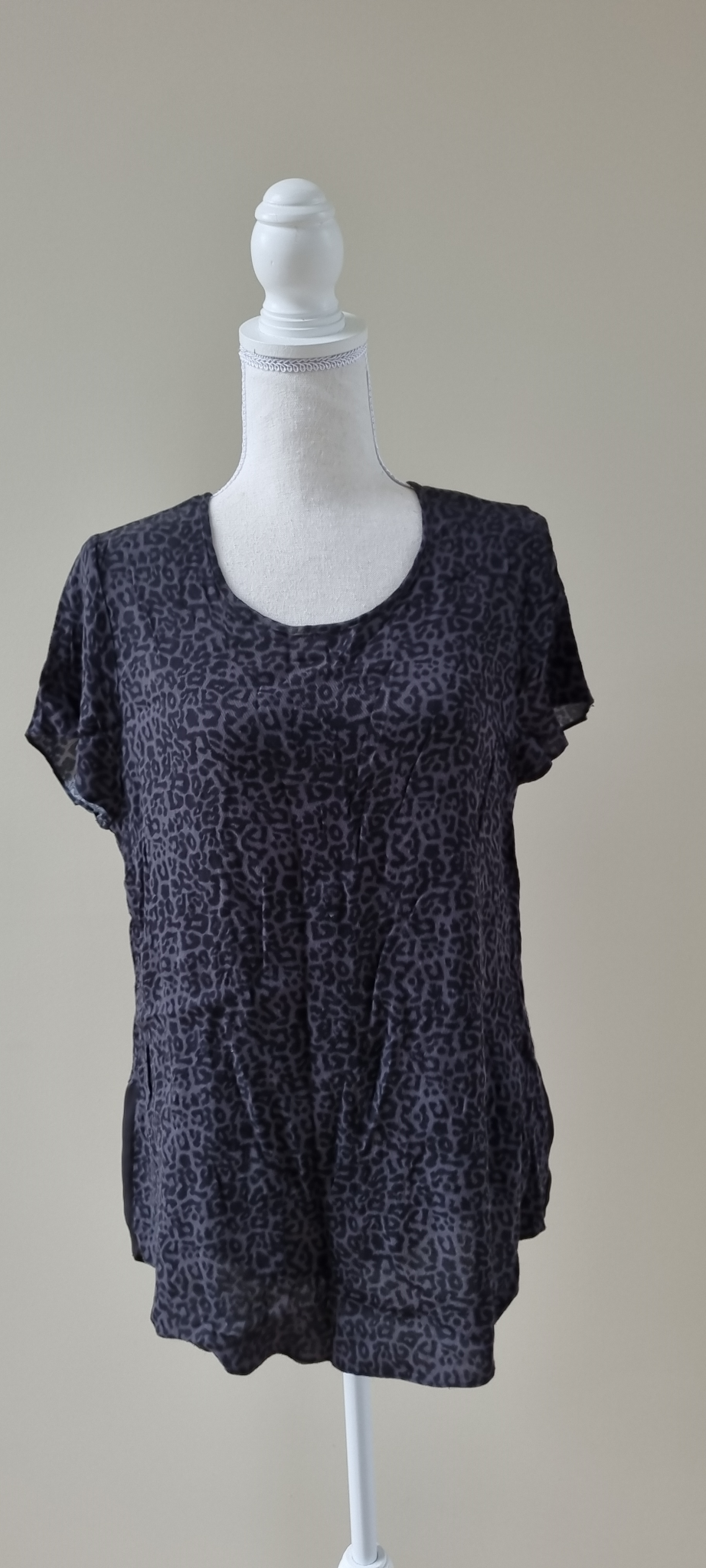 Decjuba Top size 12