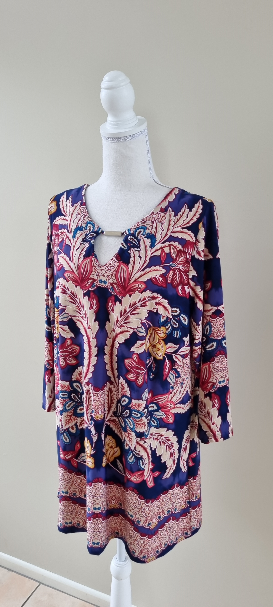 City Chic Evans Tunic Top size 16, image 2