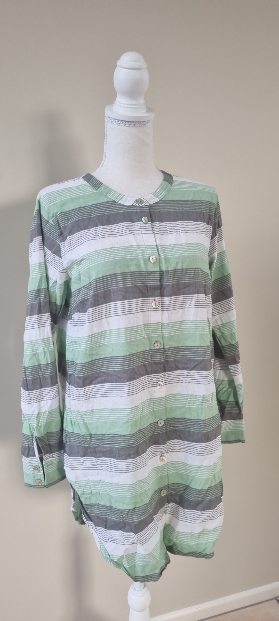 Sara Tunic Shirt size 14, image 2