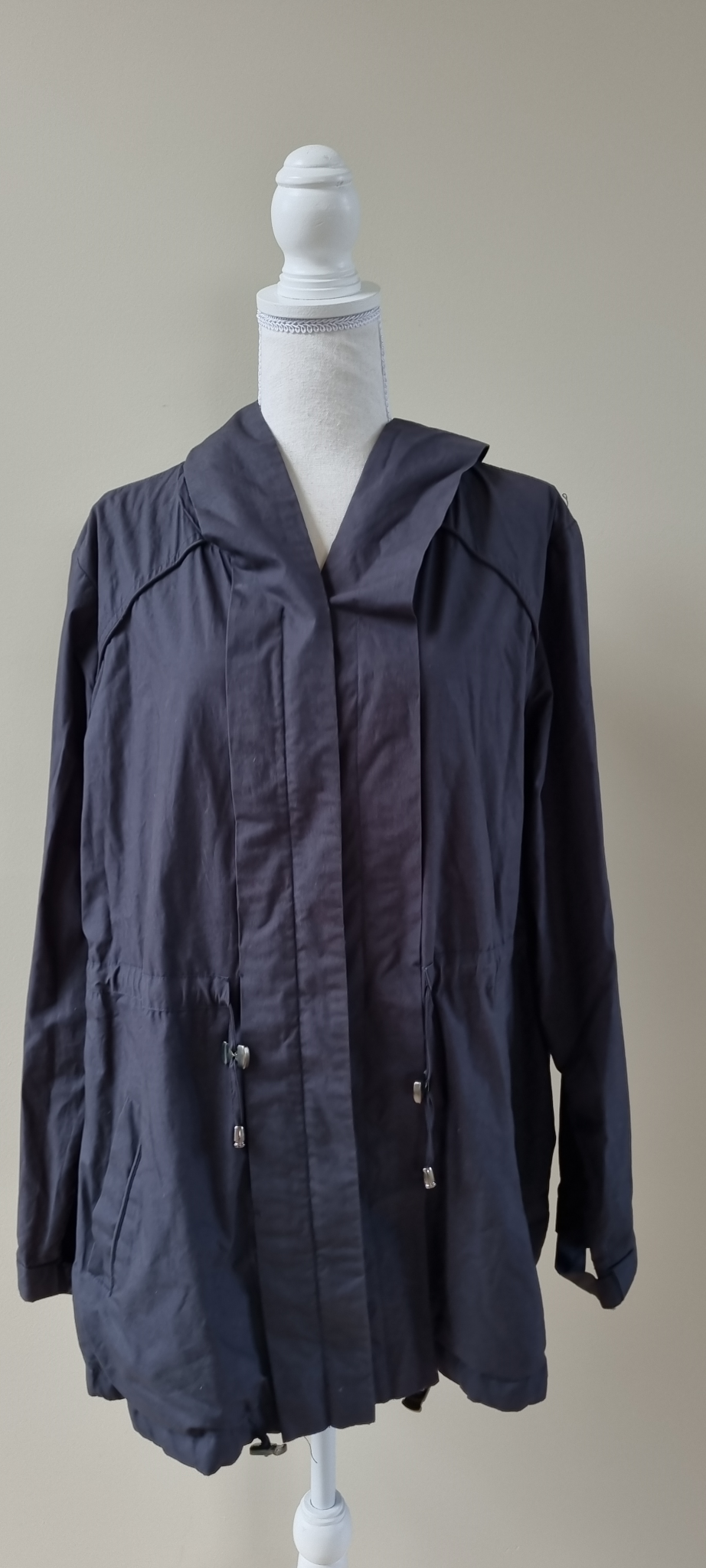 Virtu Coat size 16