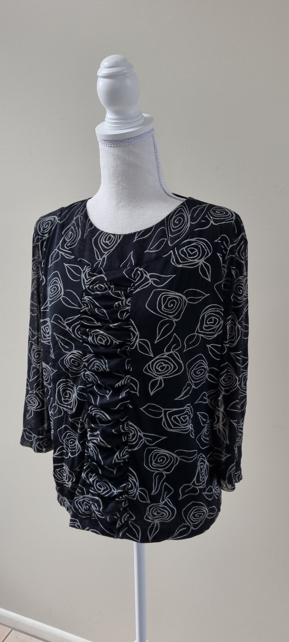 Fredrick Top size 16, image 2