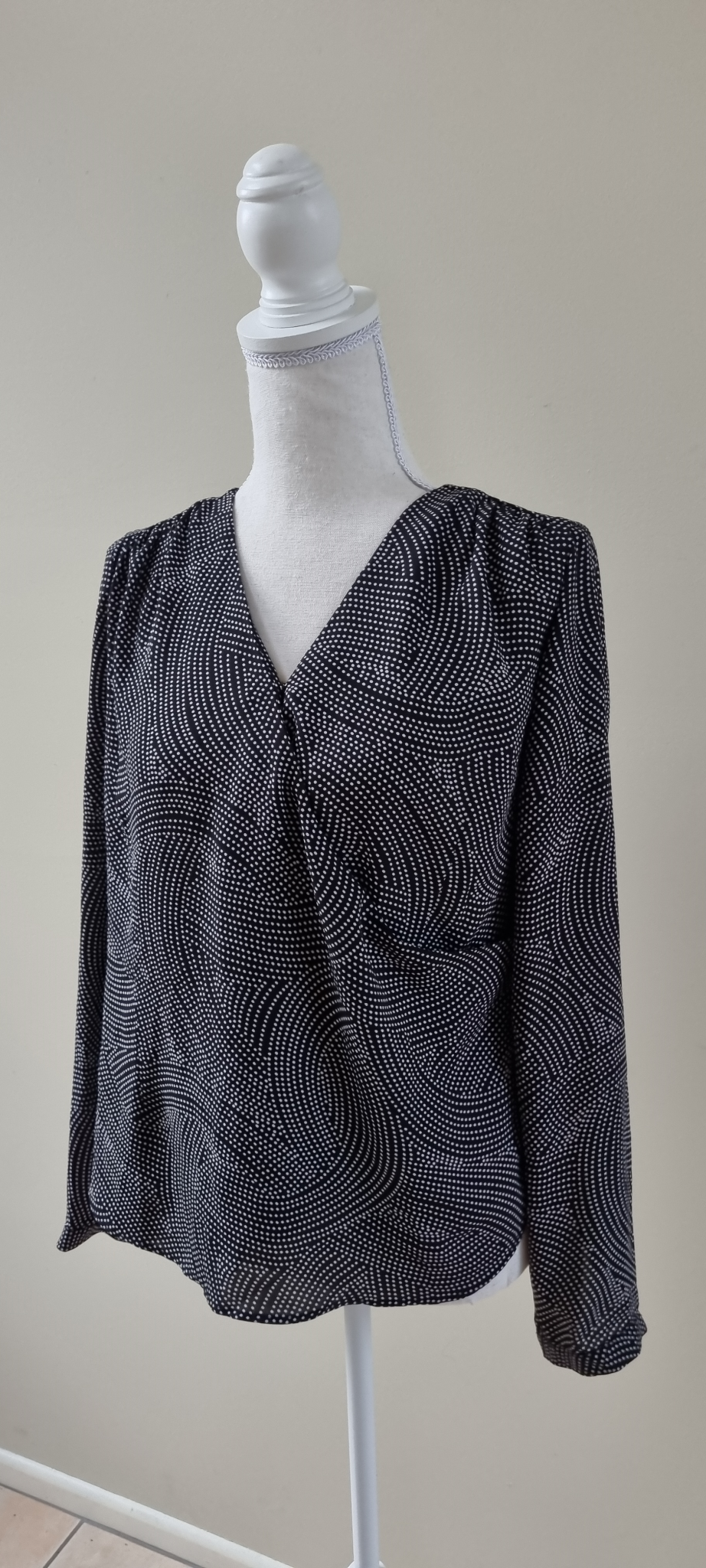 Oliver Black Top size 12, image 2